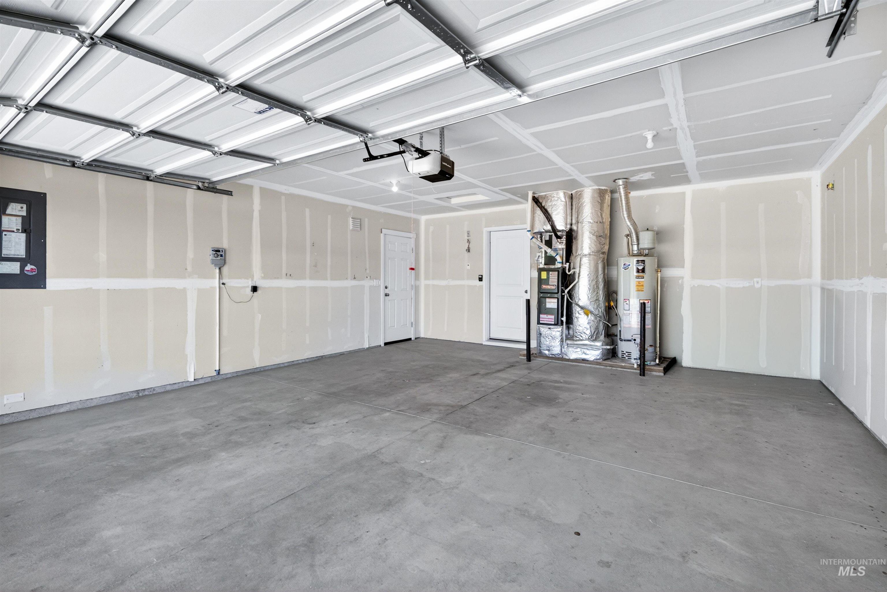 12627 Dimarie Ct, Caldwell, Idaho 83607, 3 Bedrooms, 2 Bathrooms, Residential For Sale, Price $365,000, 98990045