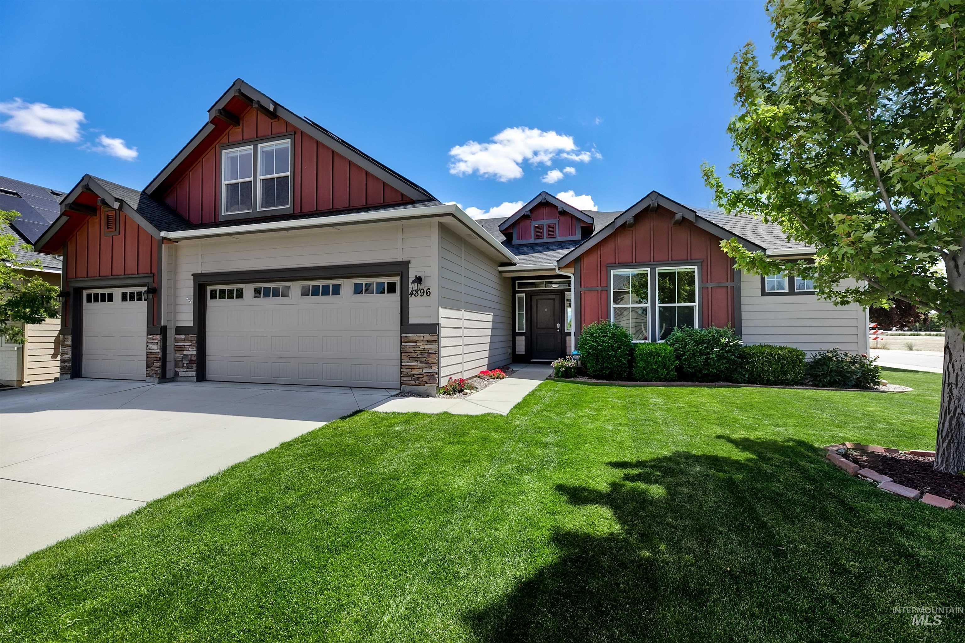 4896 N Starry Night Ave., Meridian, Idaho 83646, 4 Bedrooms, 2 Bathrooms, Residential For Sale, Price $569,900, 98990046