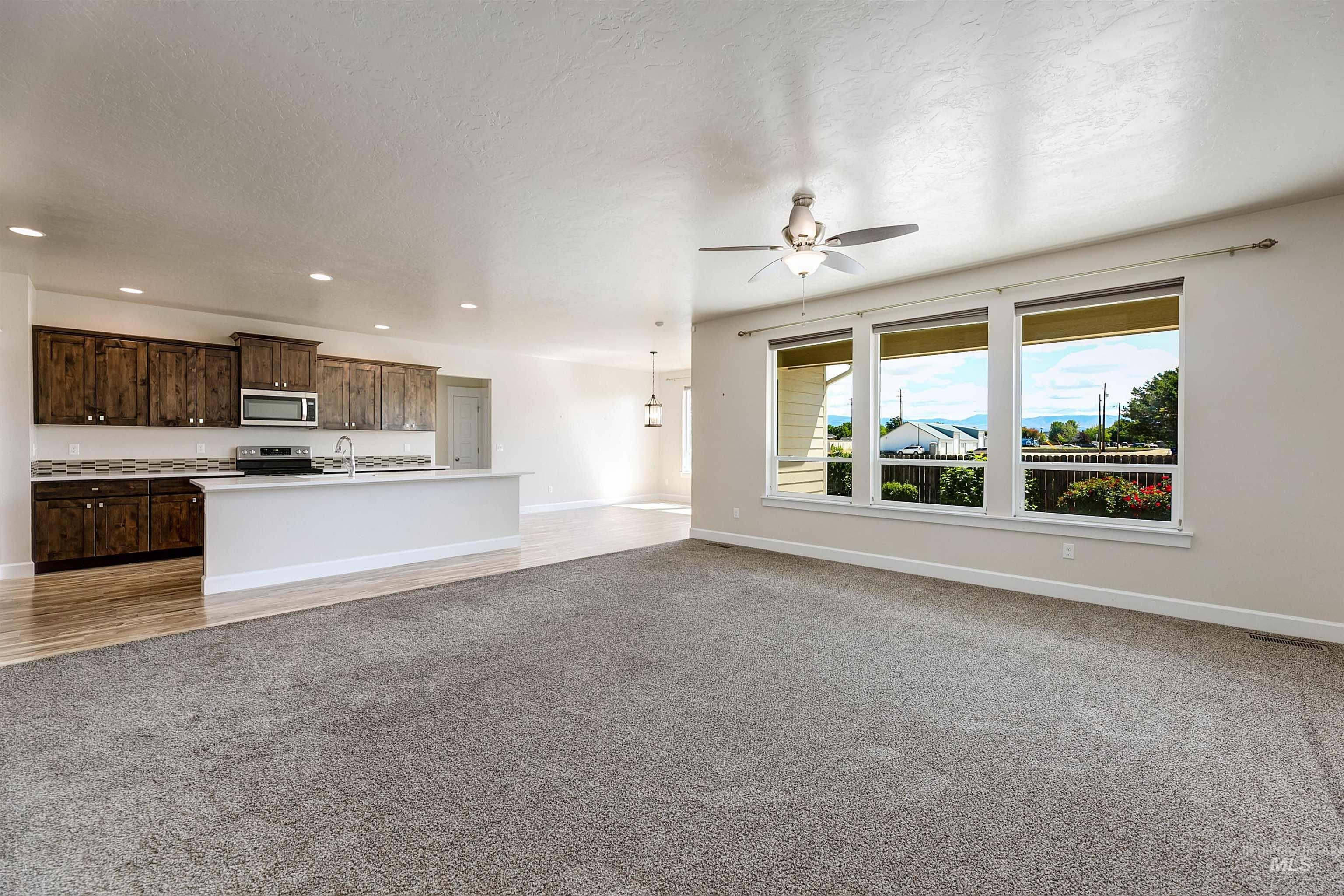 4896 N Starry Night Ave., Meridian, Idaho 83646, 4 Bedrooms, 2 Bathrooms, Residential For Sale, Price $569,900, 98990046