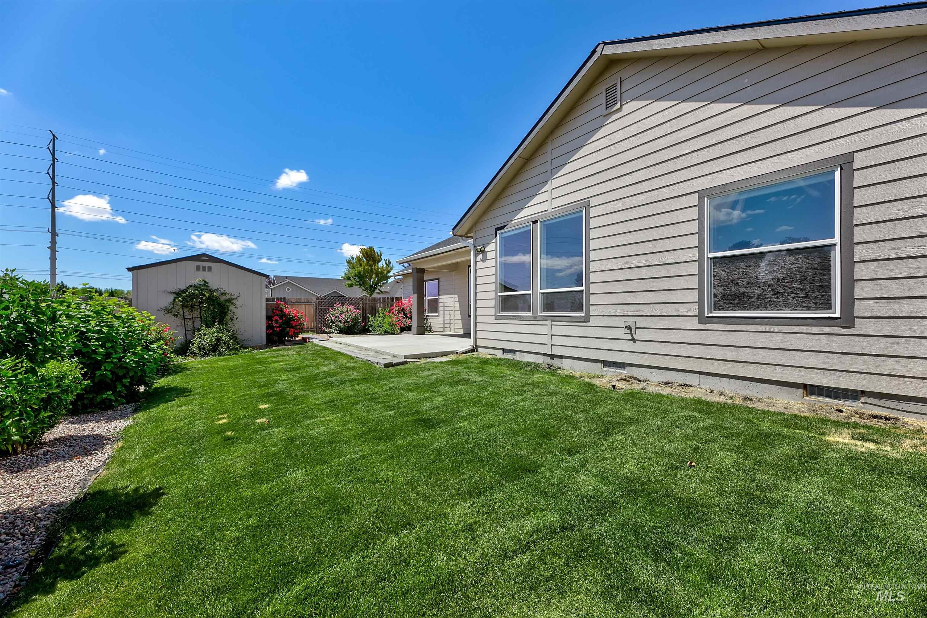 4896 N Starry Night Ave., Meridian, Idaho 83646, 4 Bedrooms, 2 Bathrooms, Residential For Sale, Price $569,900, 98990046