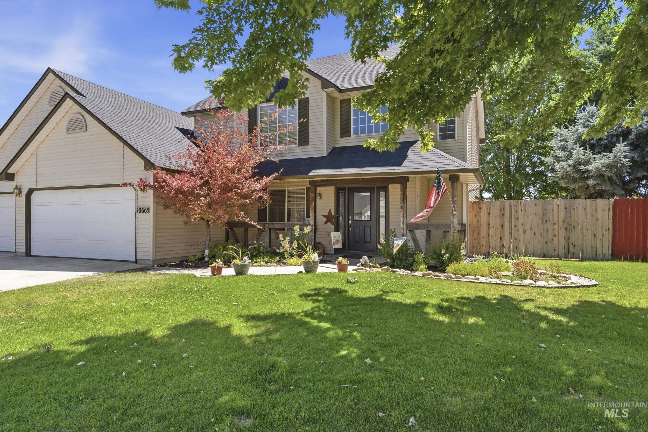 10665 W Gloxinia St, Star, Idaho 83669, 4 Bedrooms, 2.5 Bathrooms, Residential For Sale, Price $489,900, 98990047