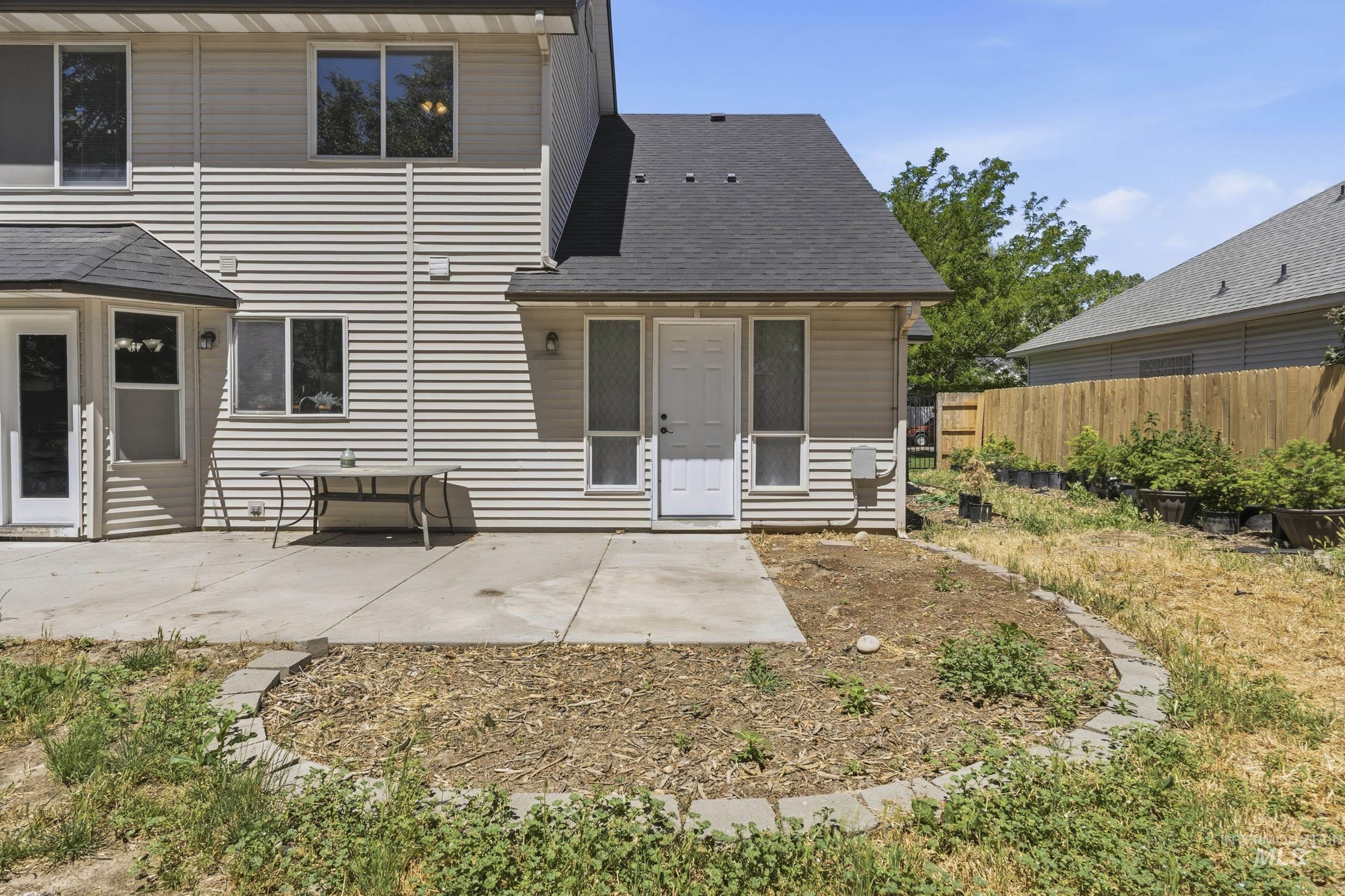 10665 W Gloxinia St, Star, Idaho 83669, 4 Bedrooms, 2.5 Bathrooms, Residential For Sale, Price $489,900, 98990047