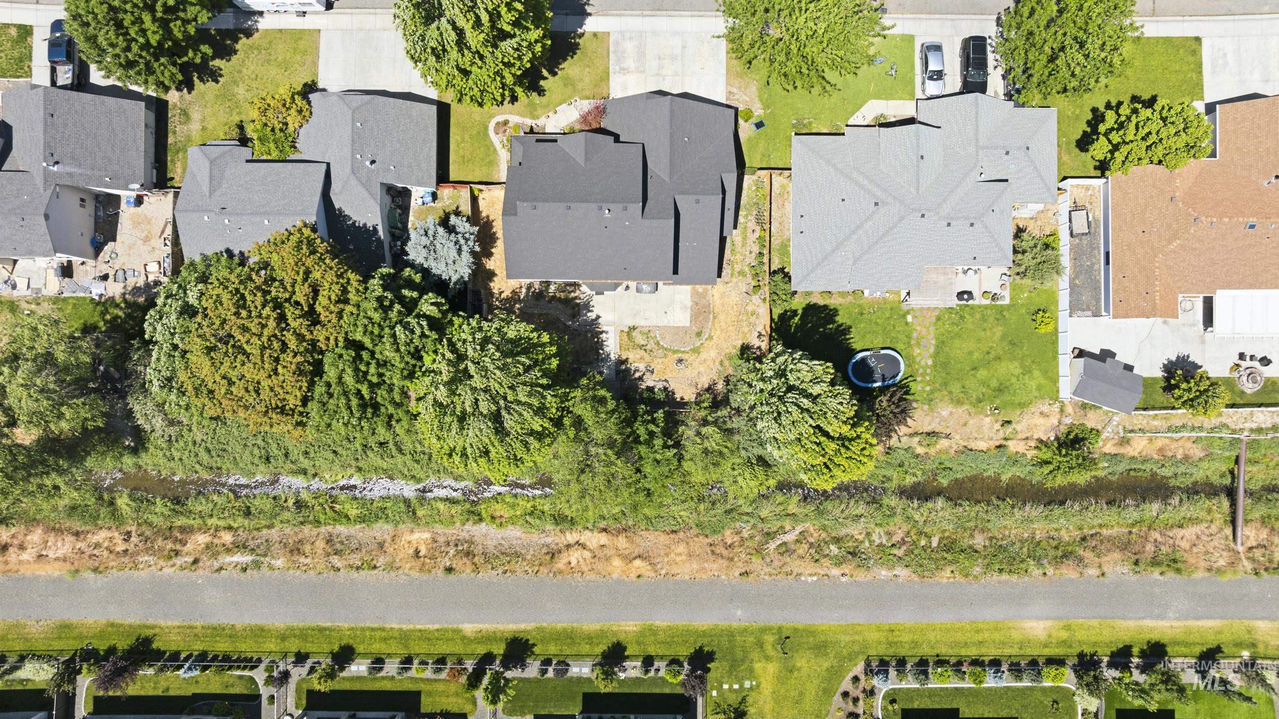 10665 W Gloxinia St, Star, Idaho 83669, 4 Bedrooms, 2.5 Bathrooms, Residential For Sale, Price $489,900, 98990047