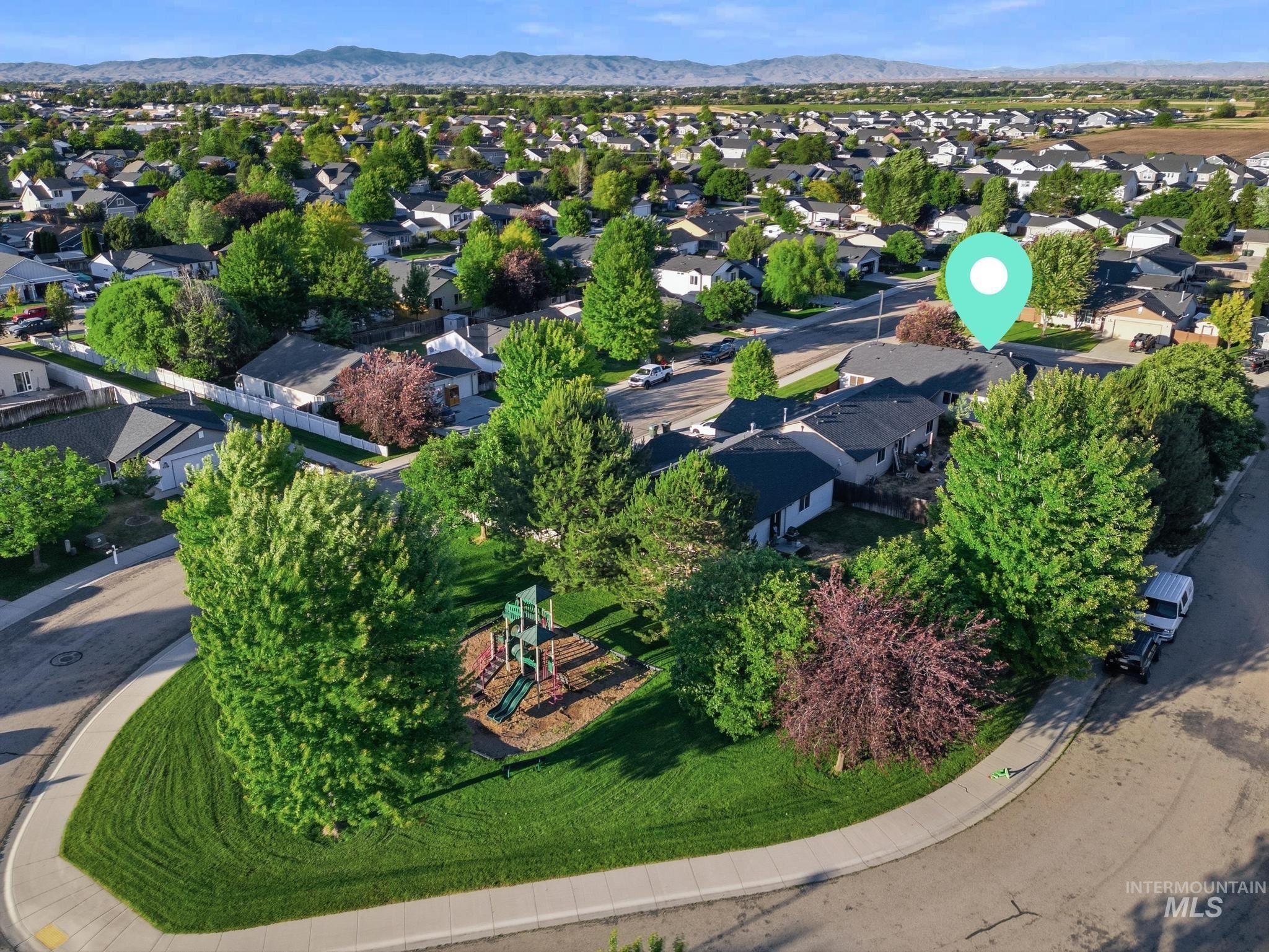 1457 S Woodmaste, Kuna, Idaho 83634, 3 Bedrooms, 2 Bathrooms, Residential For Sale, Price $395,000, 98990050