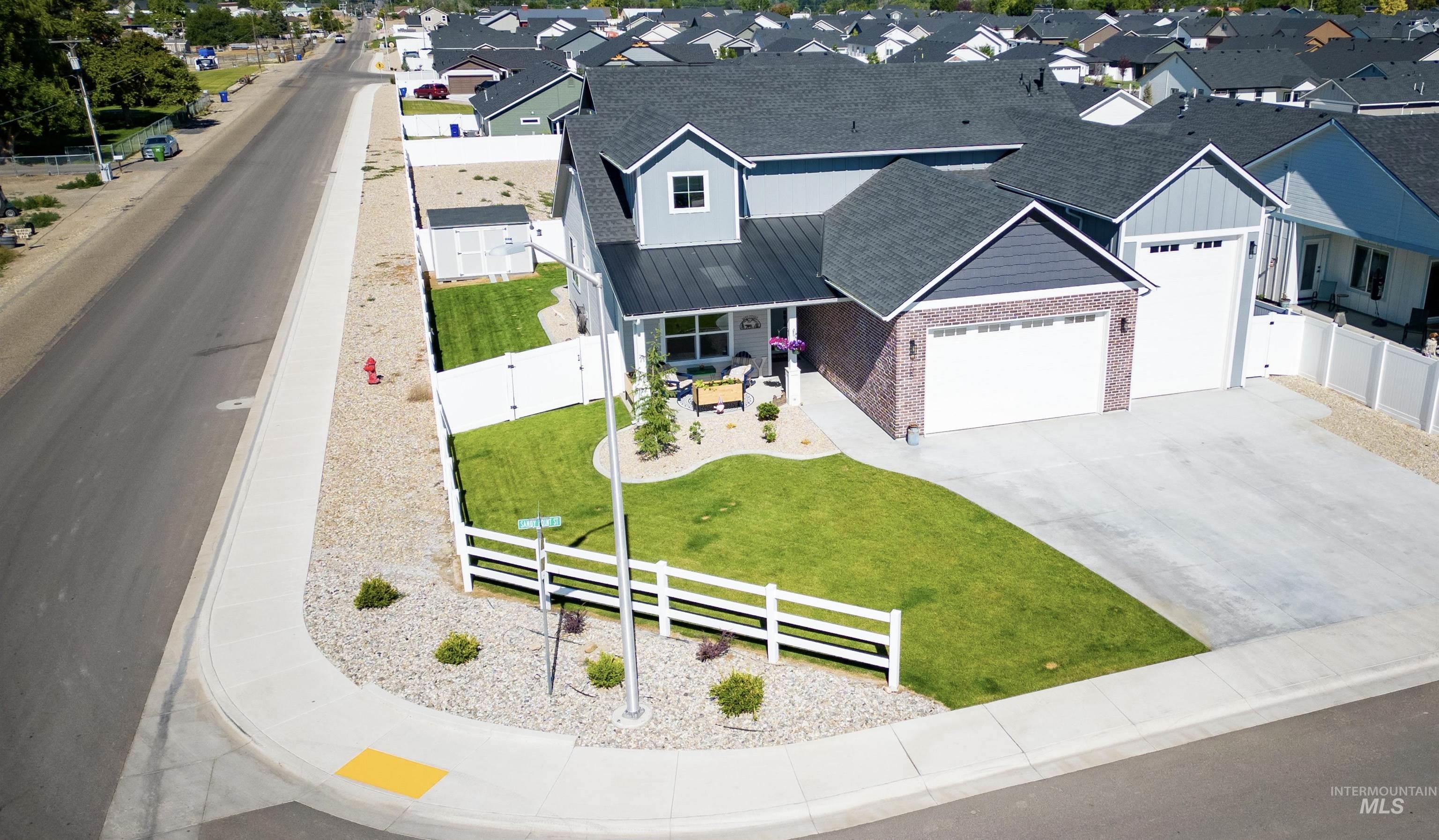 705 Sandy Point Street, Payette, Idaho 83661, 3 Bedrooms, 2.5 Bathrooms, Residential For Sale, Price $499,990, 98990054