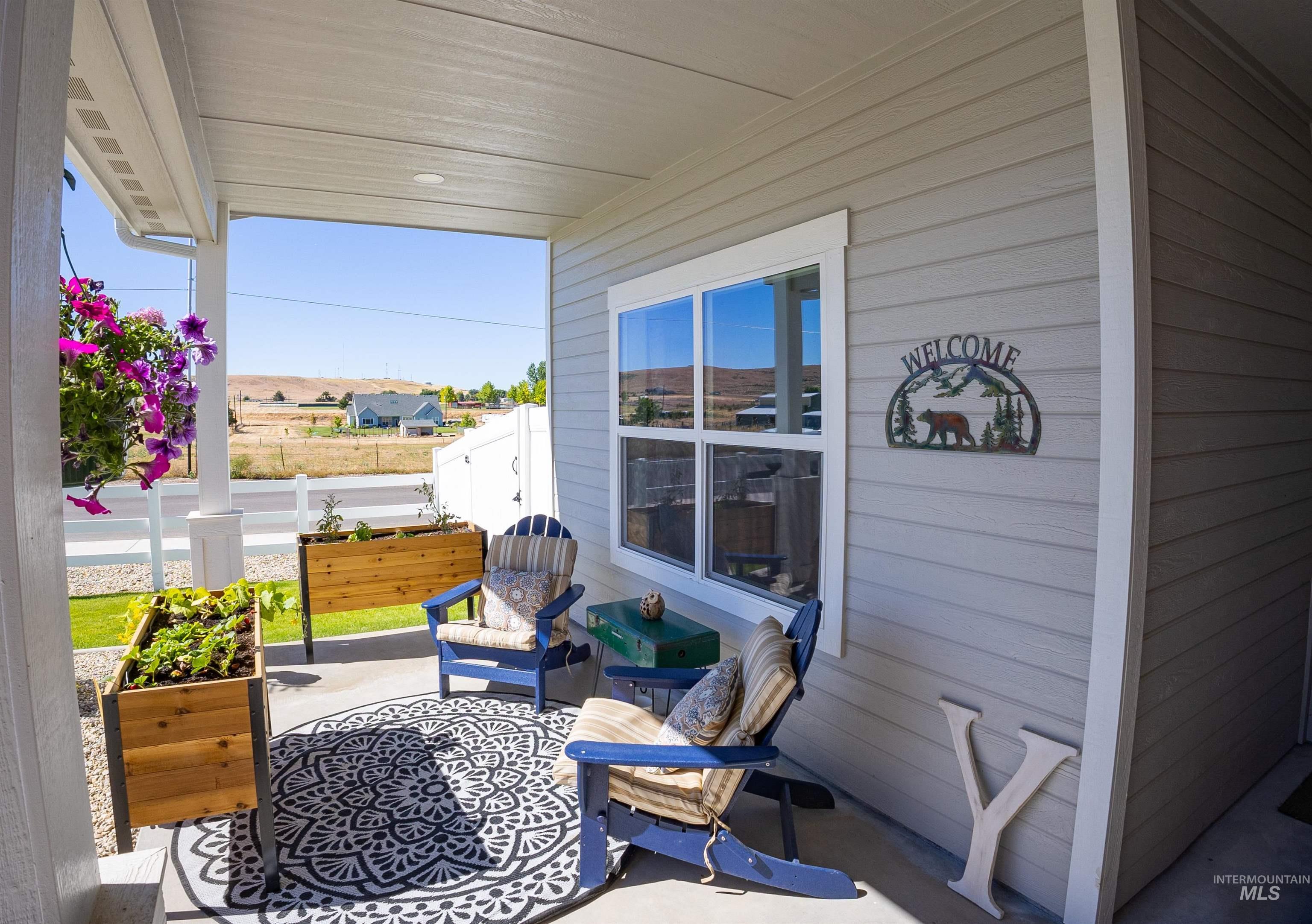 705 Sandy Point Street, Payette, Idaho 83661, 3 Bedrooms, 2.5 Bathrooms, Residential For Sale, Price $499,990, 98990054
