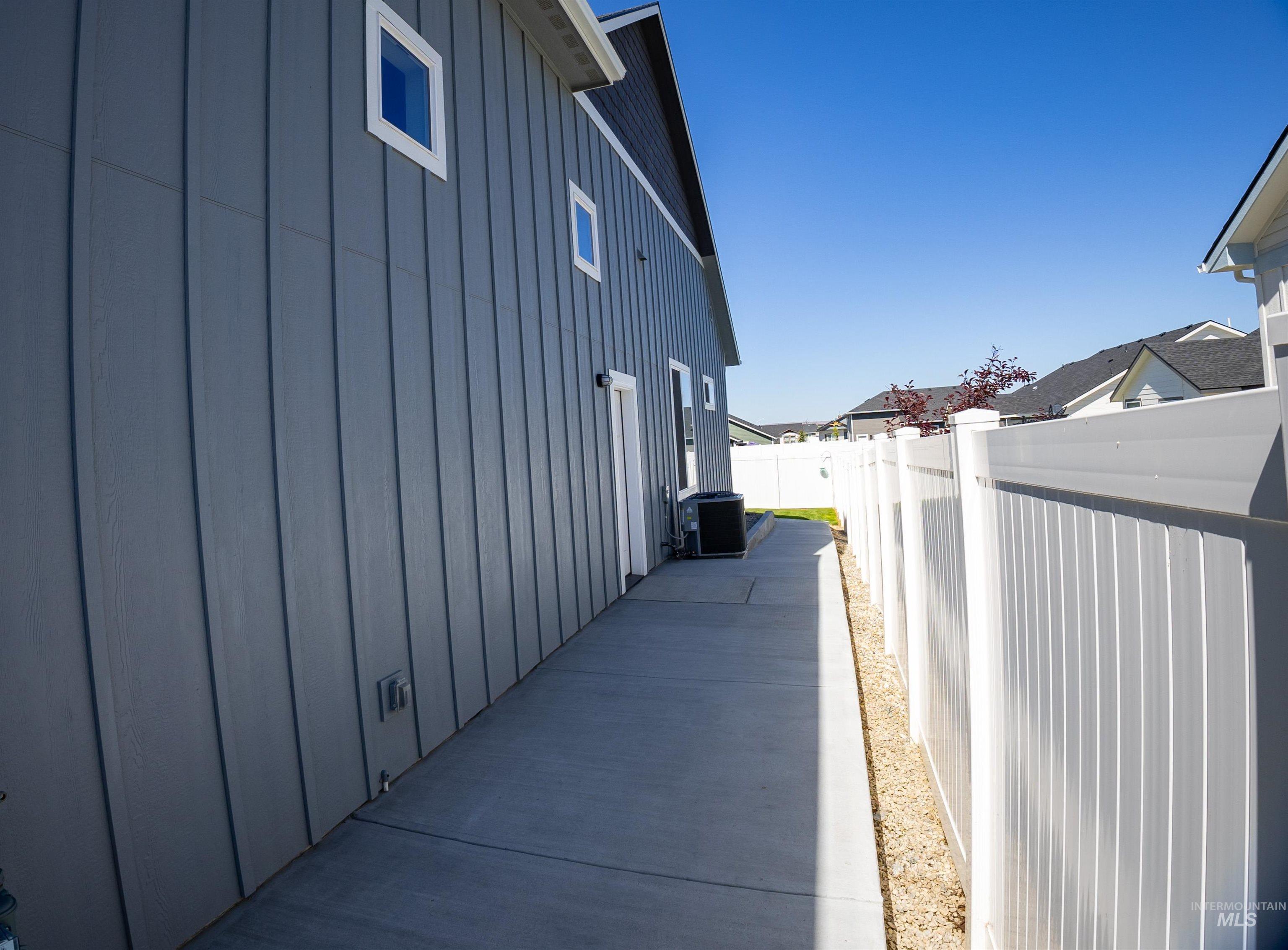 705 Sandy Point Street, Payette, Idaho 83661, 3 Bedrooms, 2.5 Bathrooms, Residential For Sale, Price $499,990, 98990054