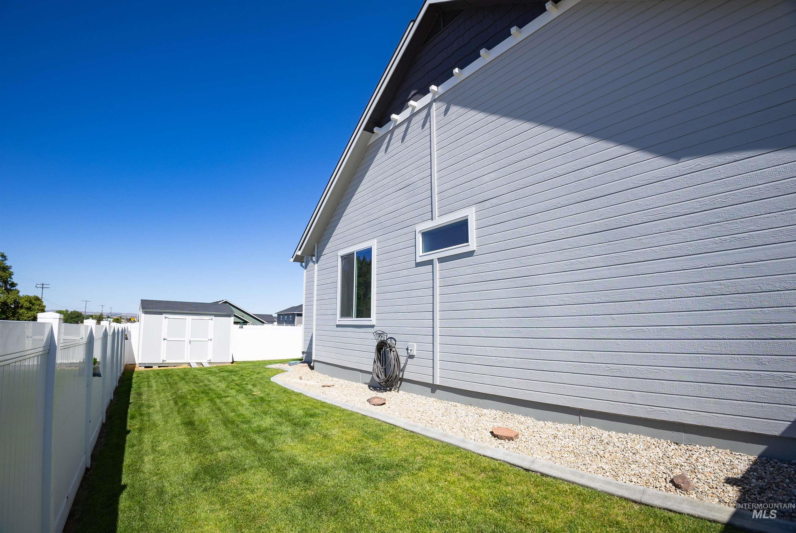 705 Sandy Point Street, Payette, Idaho 83661, 3 Bedrooms, 2.5 Bathrooms, Residential For Sale, Price $499,990, 98990054