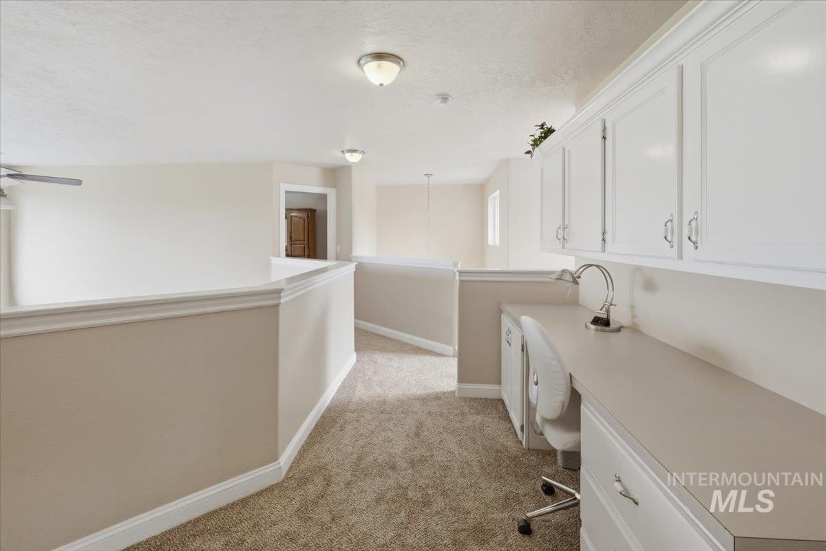 2211 W Grassy Branch Dr., Meridian, Idaho 83646, 5 Bedrooms, 3.5 Bathrooms, Residential For Sale, Price $675,000,MLS 98990055