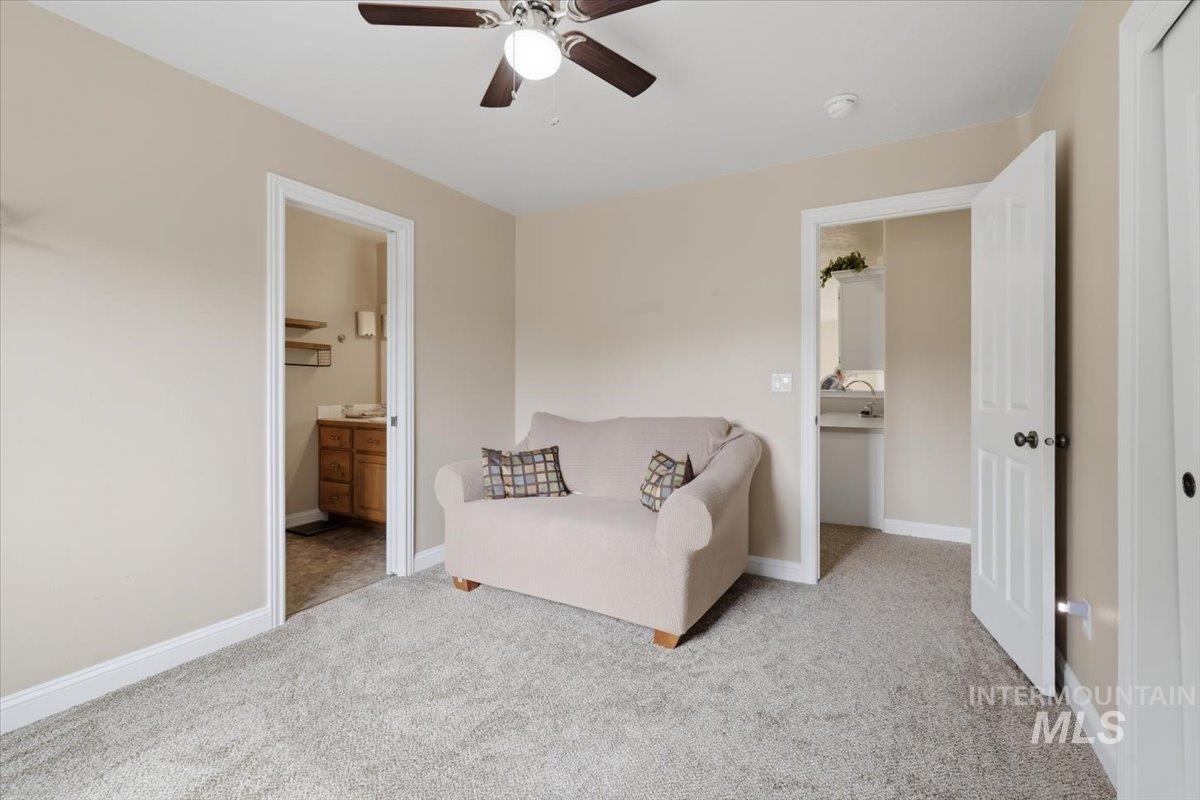 2211 W Grassy Branch Dr., Meridian, Idaho 83646, 5 Bedrooms, 3.5 Bathrooms, Residential For Sale, Price $675,000,MLS 98990055
