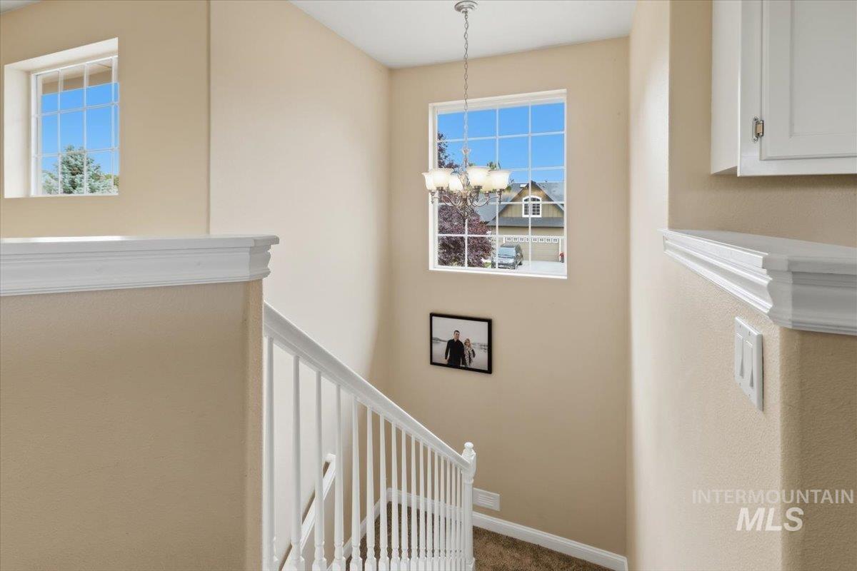 2211 W Grassy Branch Dr., Meridian, Idaho 83646, 5 Bedrooms, 3.5 Bathrooms, Residential For Sale, Price $675,000,MLS 98990055