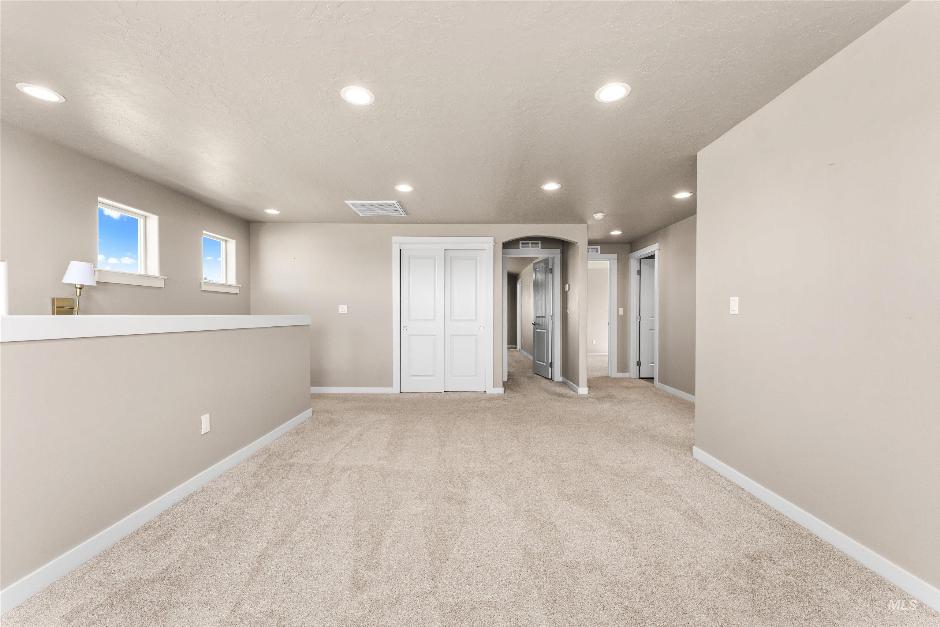10326 W Trident Ridge Dr, Star, Idaho 83669, 3 Bedrooms, 2.5 Bathrooms, Residential For Sale, Price $589,000,MLS 98990057