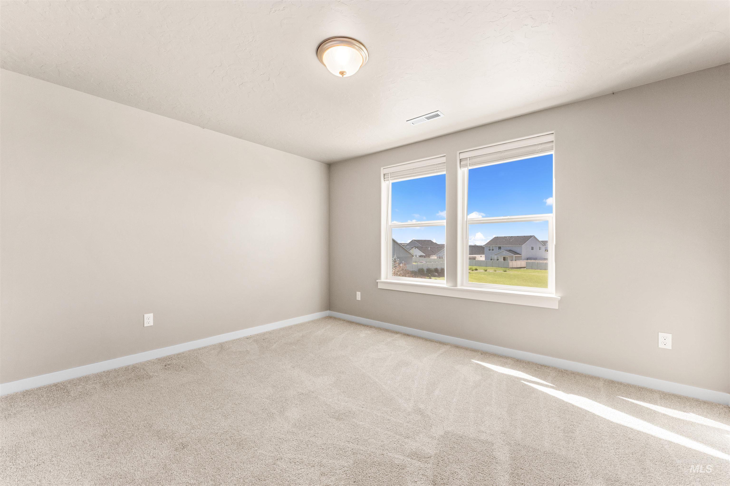 10326 W Trident Ridge Dr, Star, Idaho 83669, 3 Bedrooms, 2.5 Bathrooms, Residential For Sale, Price $589,000,MLS 98990057