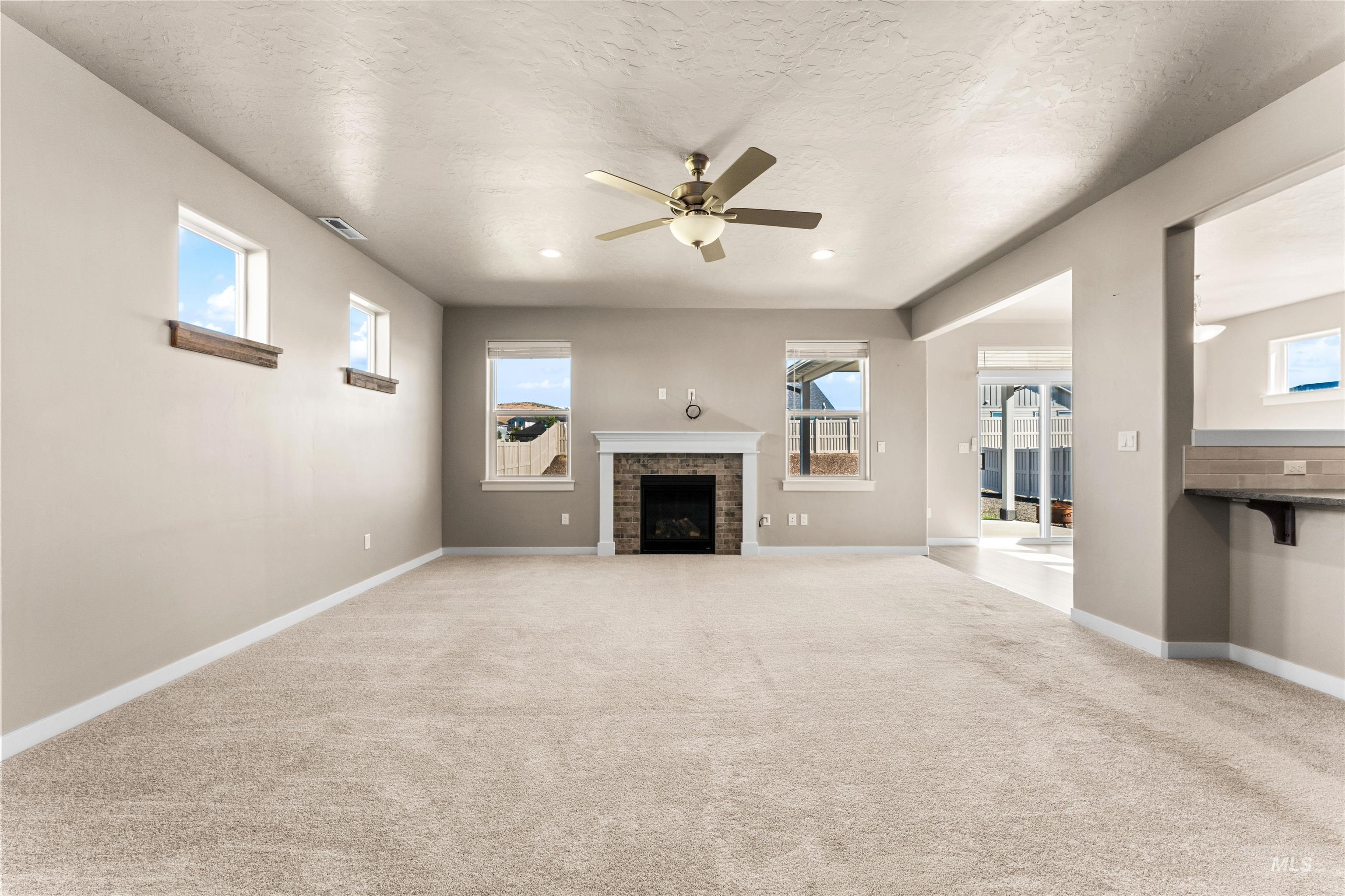 10326 W Trident Ridge Dr, Star, Idaho 83669, 3 Bedrooms, 2.5 Bathrooms, Residential For Sale, Price $589,000,MLS 98990057