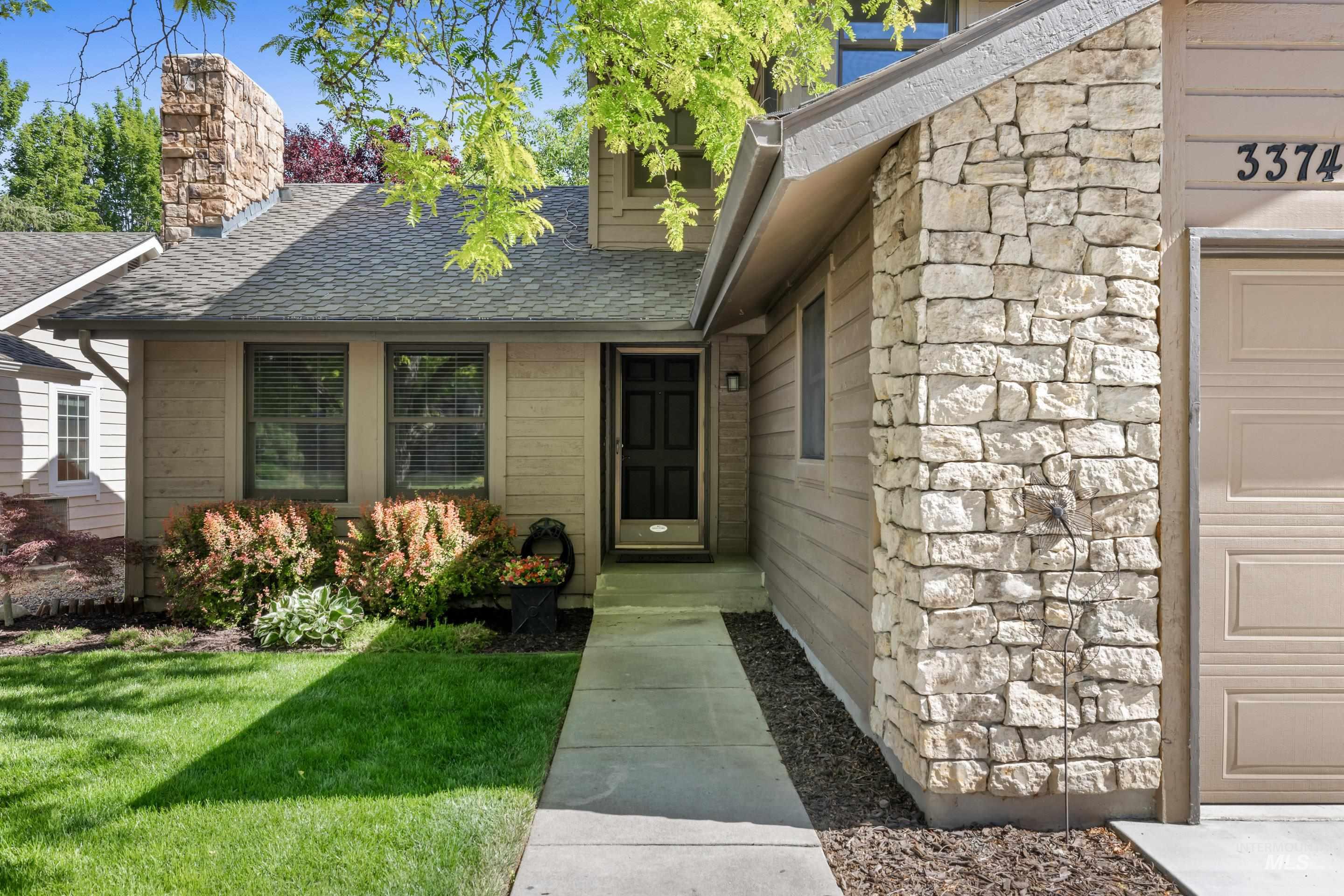 3374 Chickory Way, Boise, Idaho 83706, 4 Bedrooms, 3 Bathrooms, Residential For Sale, Price $675,000,MLS 98990059