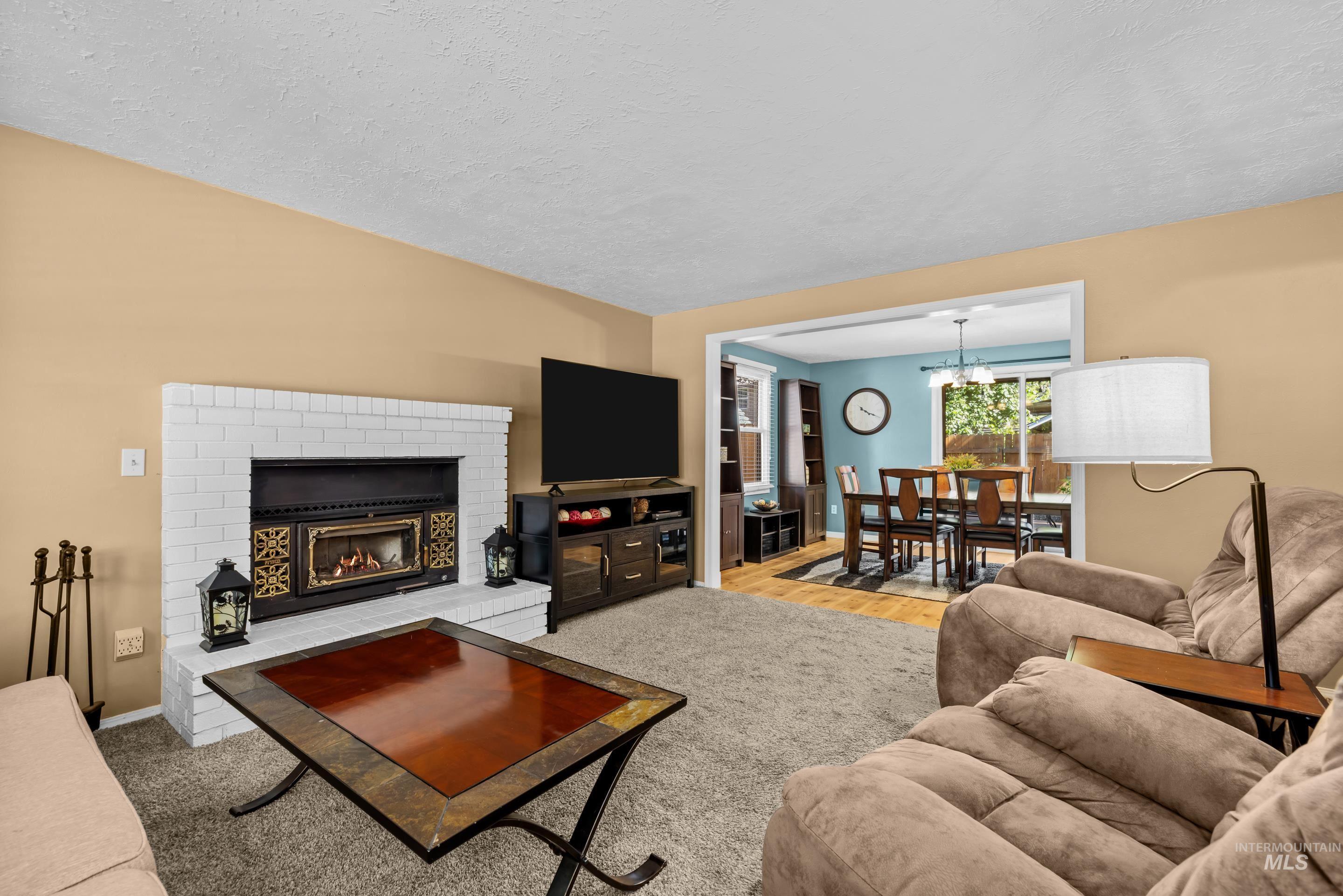 3374 Chickory Way, Boise, Idaho 83706, 4 Bedrooms, 3 Bathrooms, Residential For Sale, Price $675,000,MLS 98990059