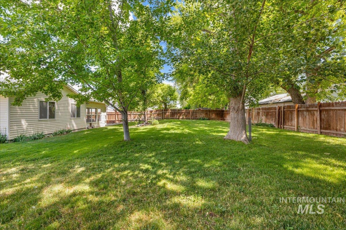 211 Silver Sage Way, Homedale, Idaho 83628, 3 Bedrooms, 2 Bathrooms, Residential For Sale, Price $334,900, 98990060