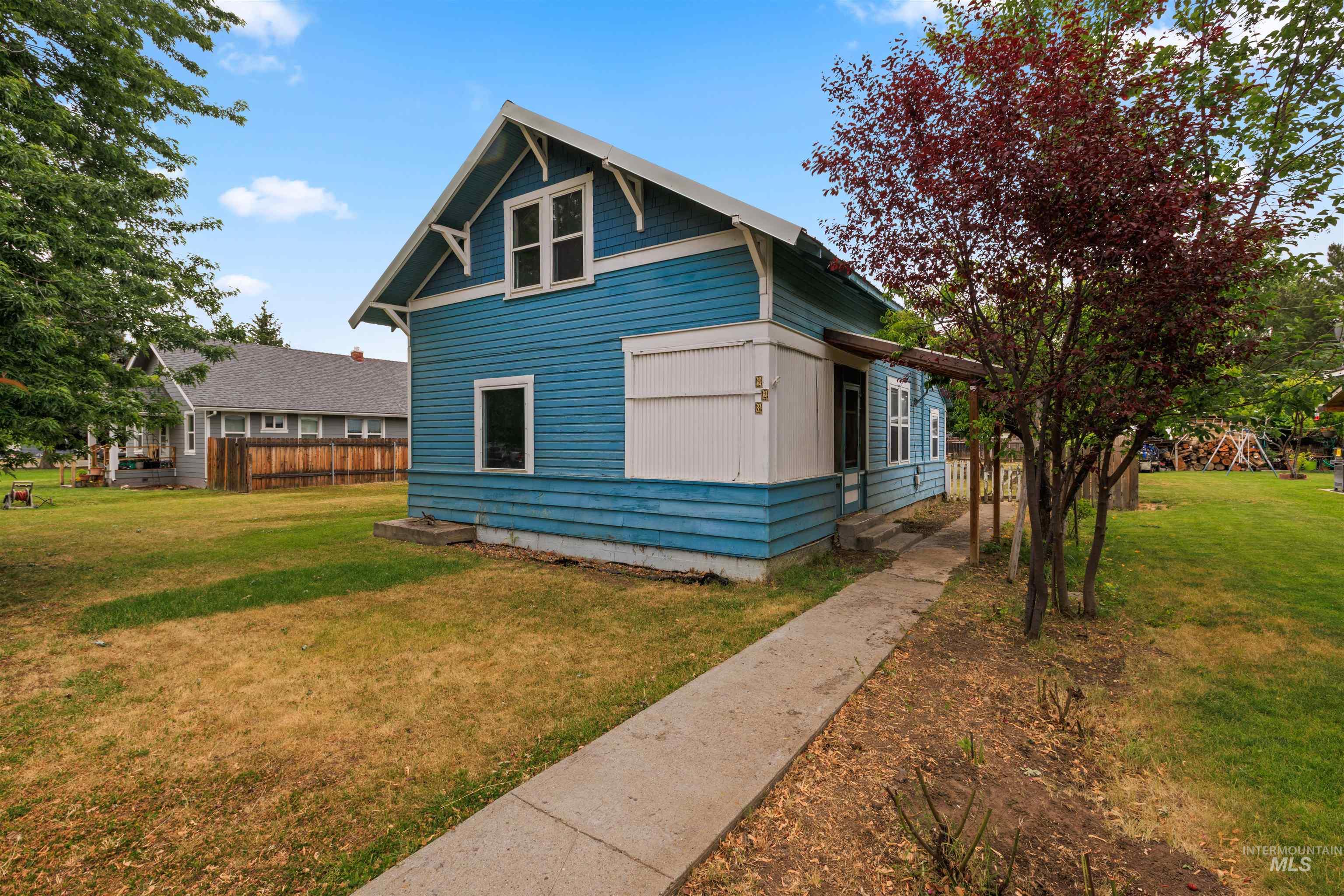 928 W 4th St, Weiser, Idaho 83672, 3 Bedrooms, 1 Bathroom, Residential For Sale, Price $225,000,MLS 98990064