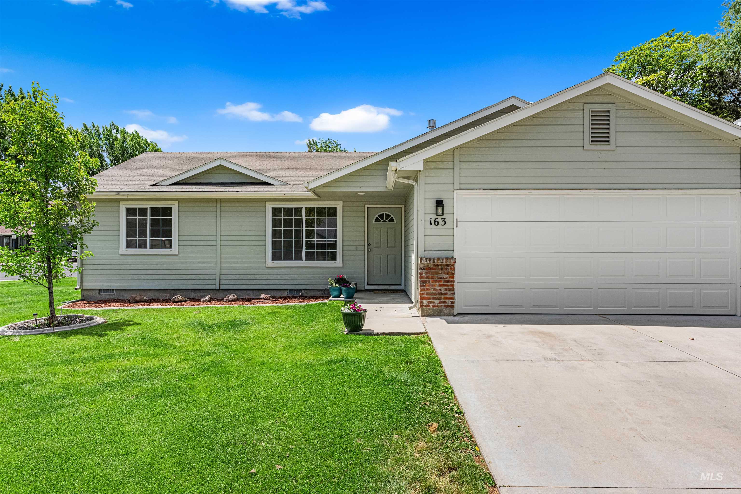 163 N Orchard Heights Way, Nampa, Idaho 83651, 3 Bedrooms, 2 Bathrooms, Residential For Sale, Price $349,990, 98990066