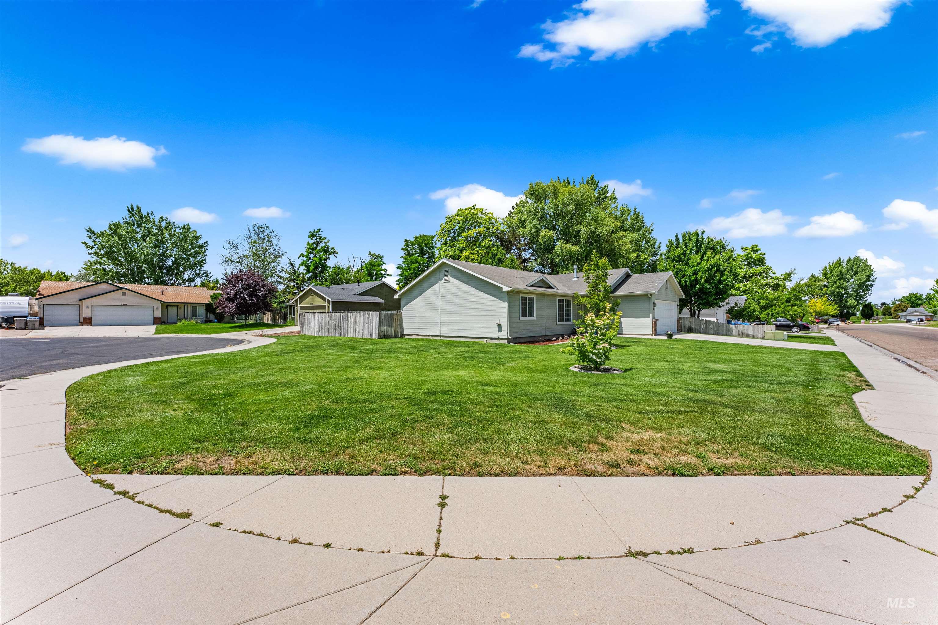 163 N Orchard Heights Way, Nampa, Idaho 83651, 3 Bedrooms, 2 Bathrooms, Residential For Sale, Price $349,990, 98990066