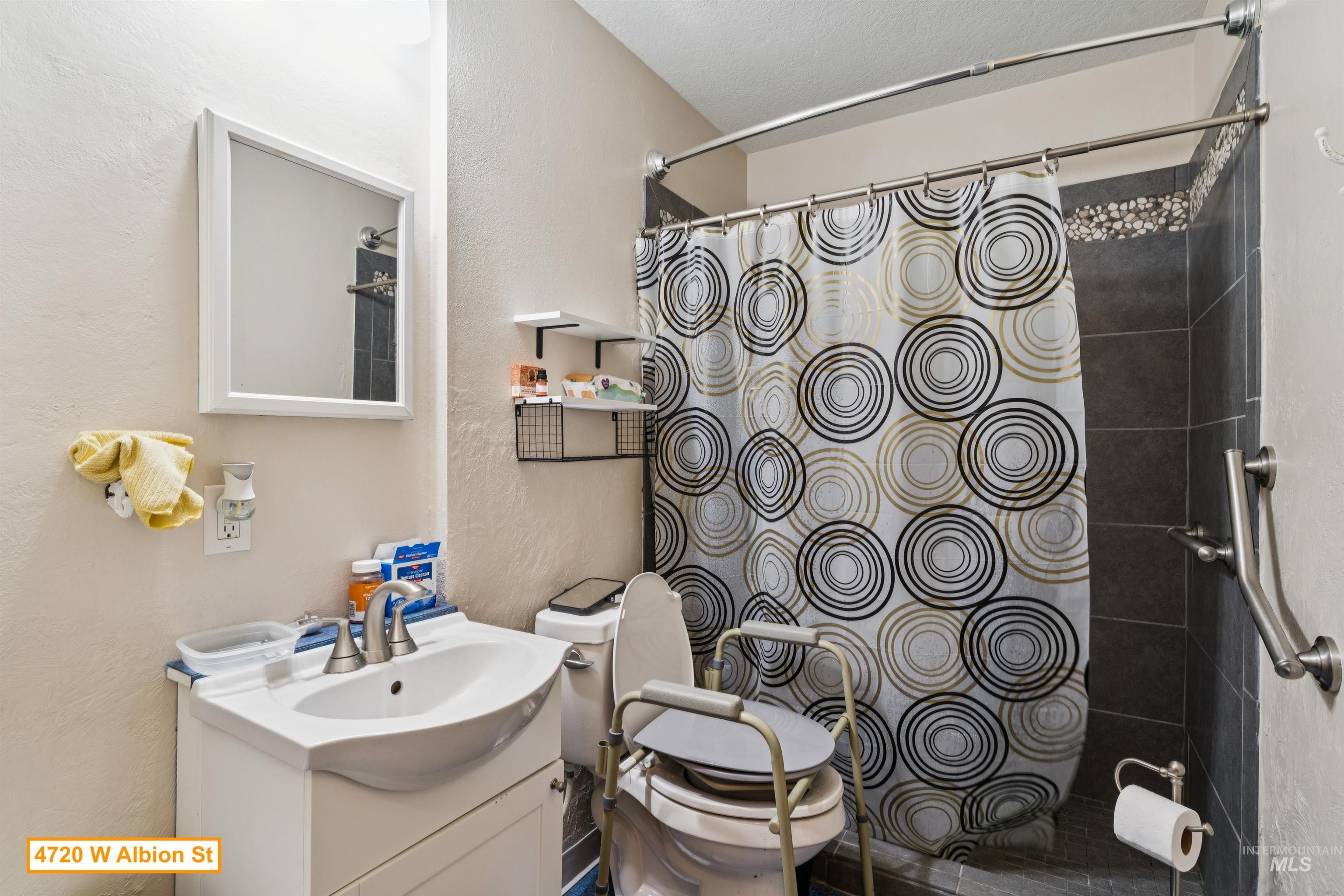 4716 W Albion St, Boise, Idaho 83705-1204, 2 Bedrooms, 1 Bathroom, Residential Income For Sale, Price $870,000, 98990067
