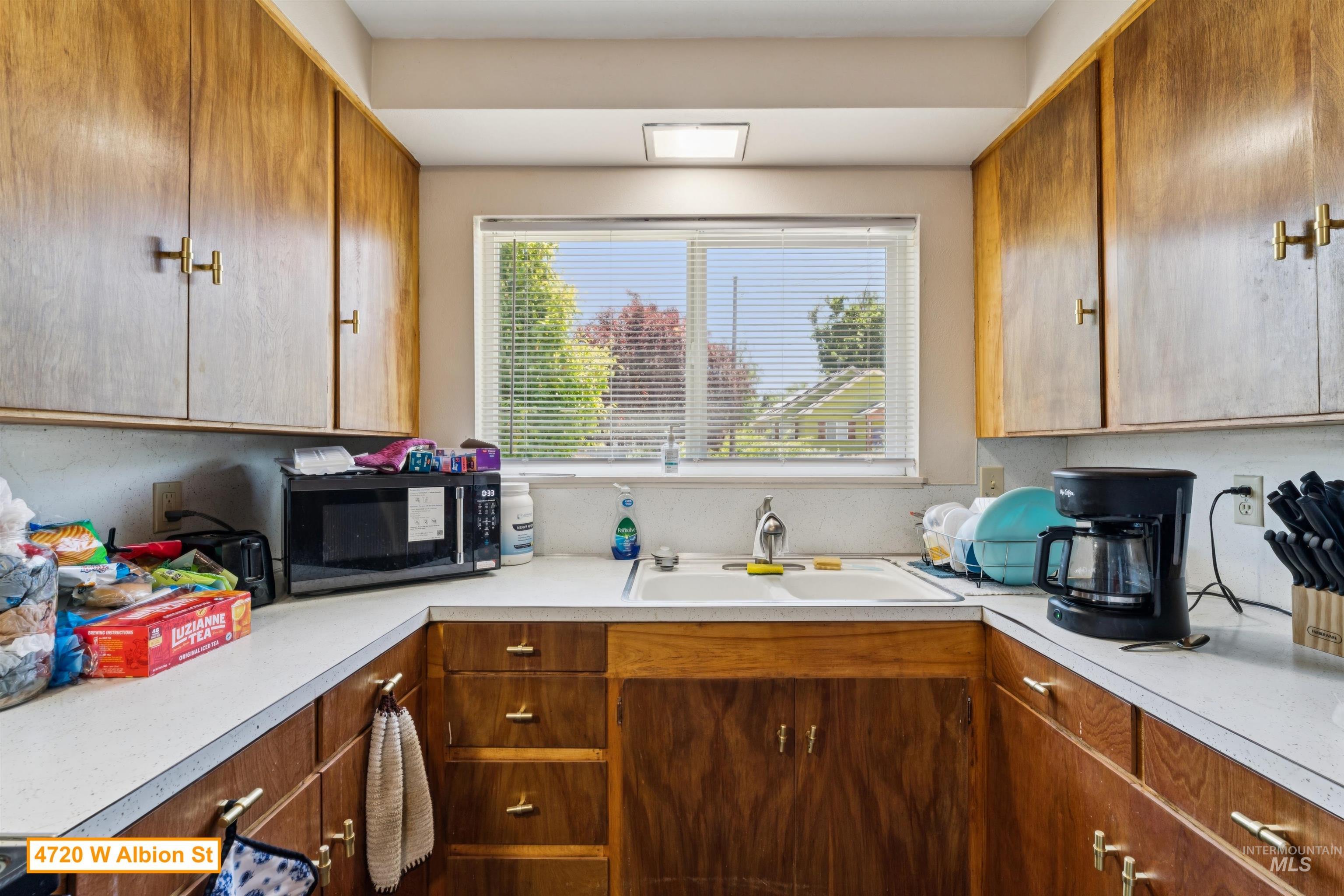 4716 W Albion St, Boise, Idaho 83705-1204, 2 Bedrooms, 1 Bathroom, Residential Income For Sale, Price $870,000, 98990067