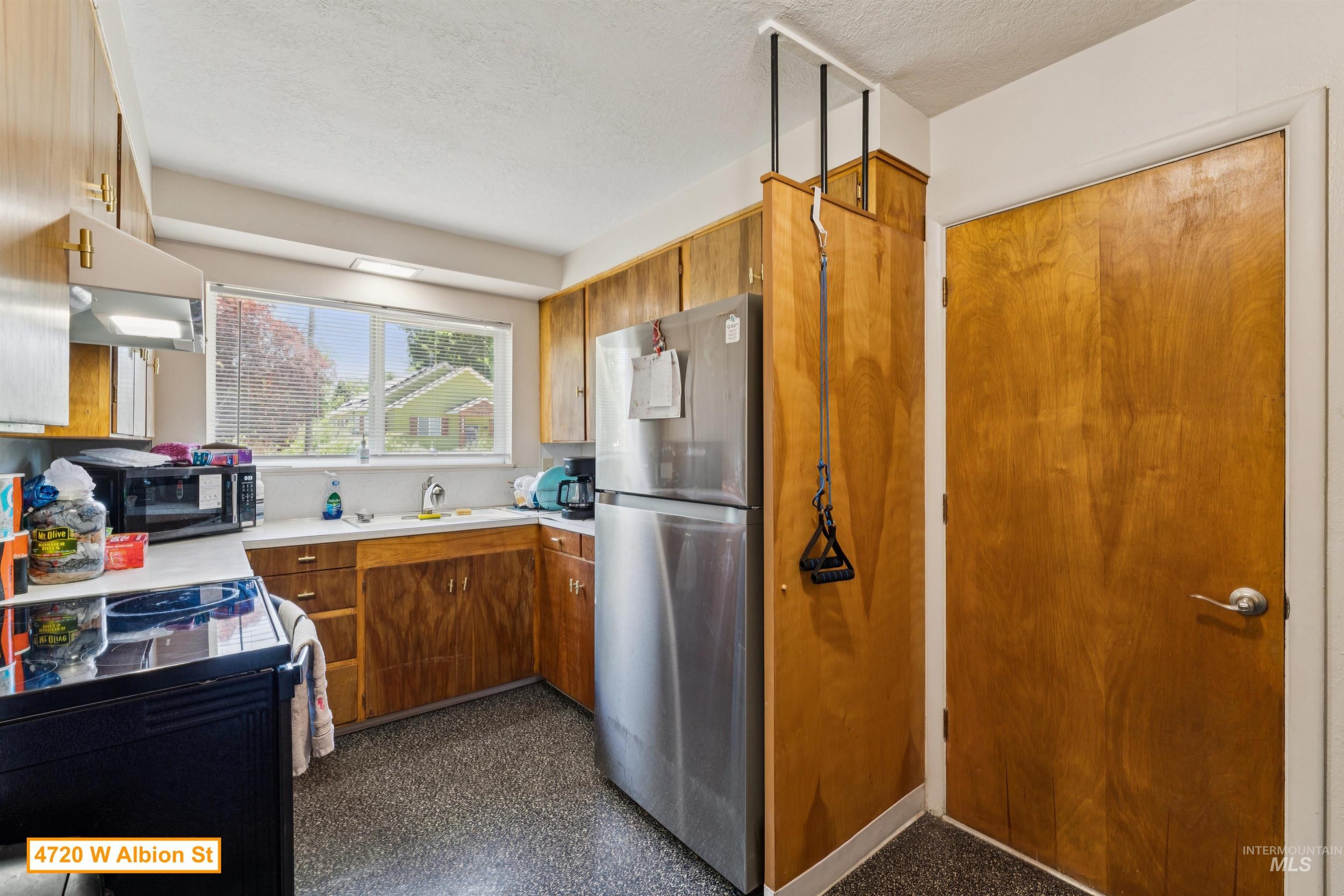 4716 W Albion St, Boise, Idaho 83705-1204, 2 Bedrooms, 1 Bathroom, Residential Income For Sale, Price $870,000, 98990067