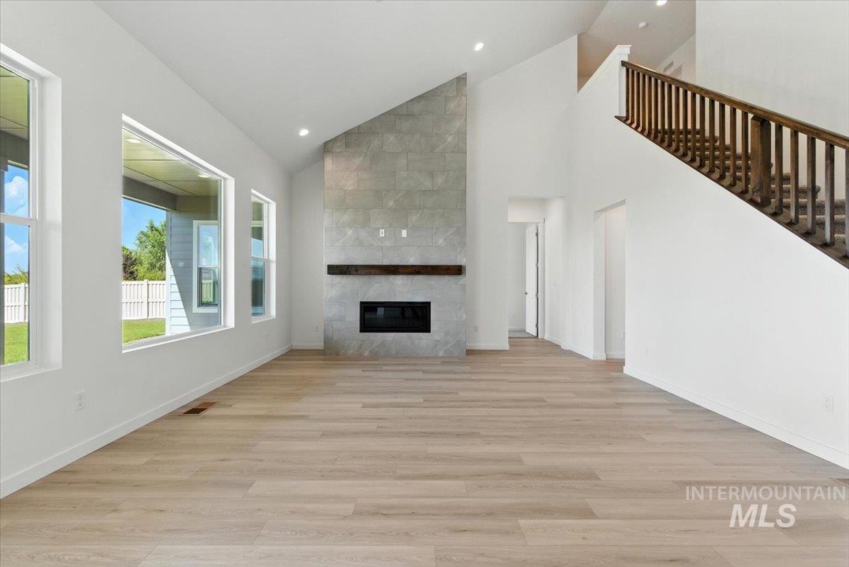 8974 W Teratai St., Star, Idaho 83669, 4 Bedrooms, 3.5 Bathrooms, Residential For Sale, Price $819,990,MLS 98990068