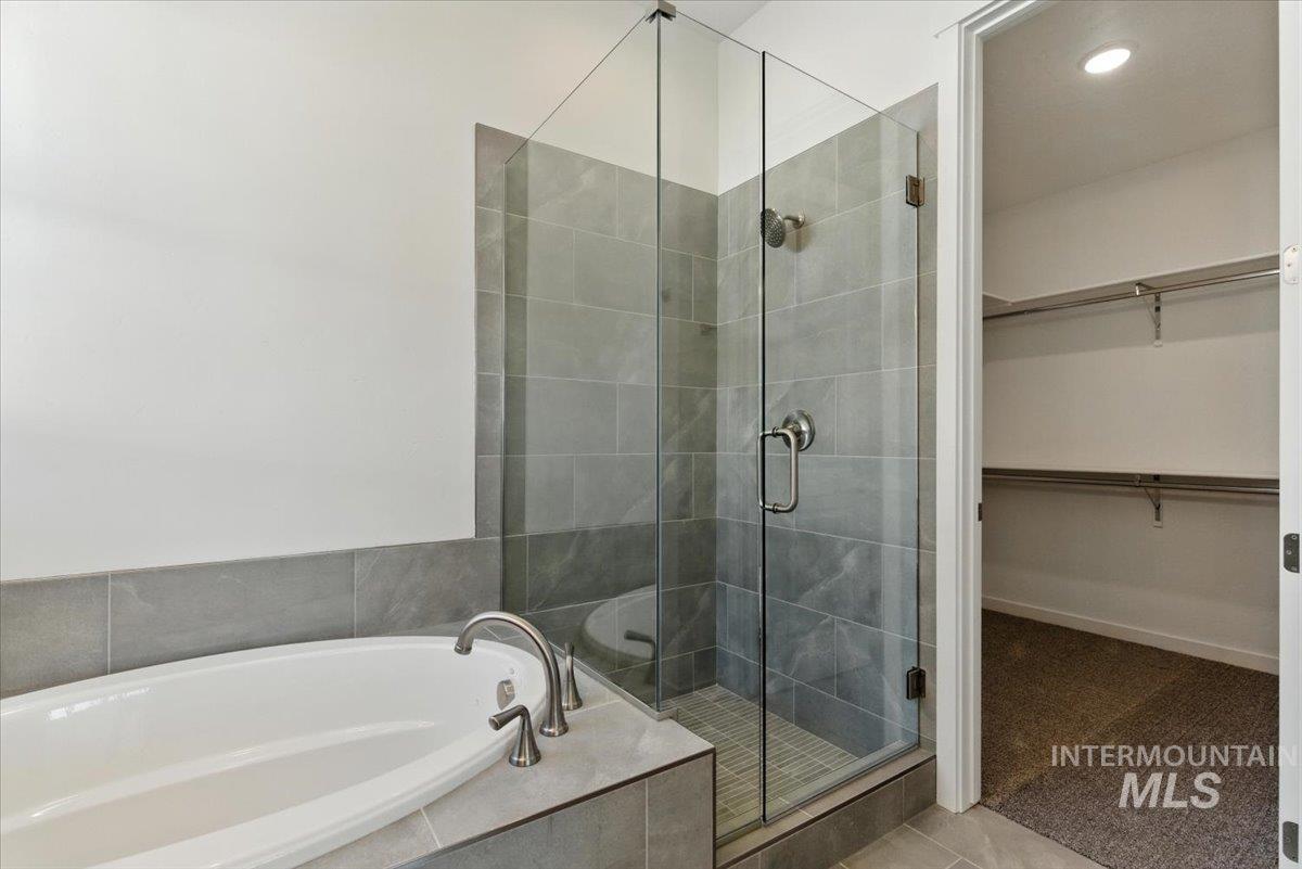 8974 W Teratai St., Star, Idaho 83669, 4 Bedrooms, 3.5 Bathrooms, Residential For Sale, Price $819,990,MLS 98990068