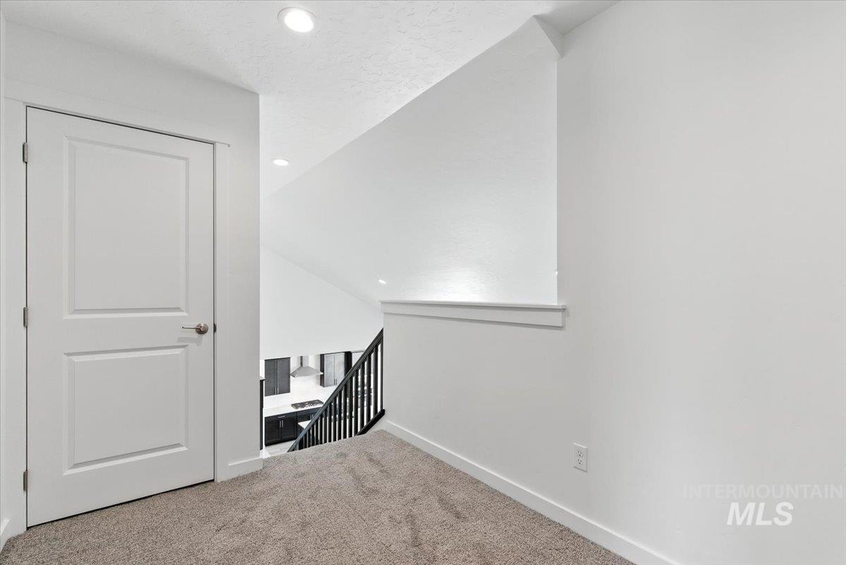 8974 W Teratai St., Star, Idaho 83669, 4 Bedrooms, 3.5 Bathrooms, Residential For Sale, Price $819,990,MLS 98990068