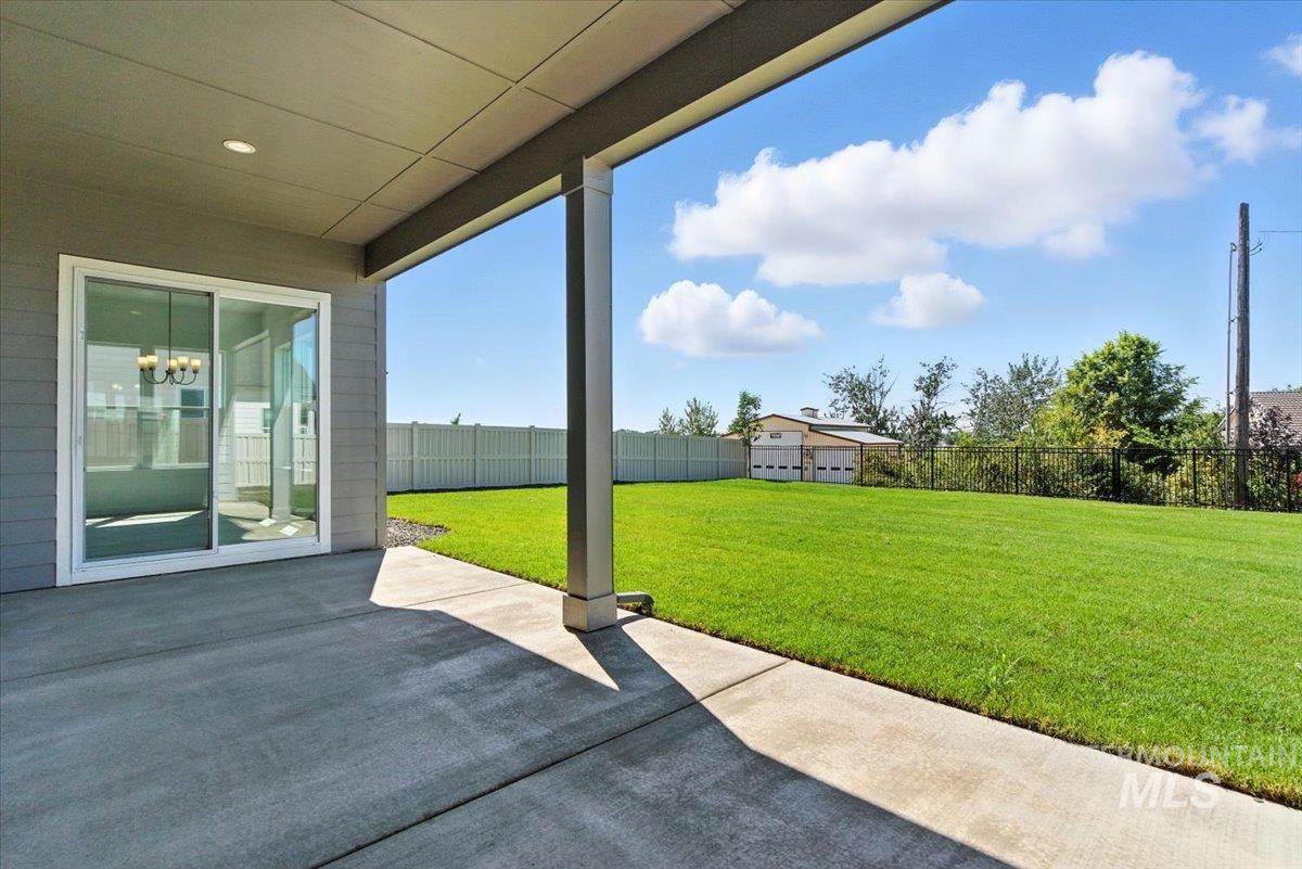 8974 W Teratai St., Star, Idaho 83669, 4 Bedrooms, 3.5 Bathrooms, Residential For Sale, Price $819,990,MLS 98990068