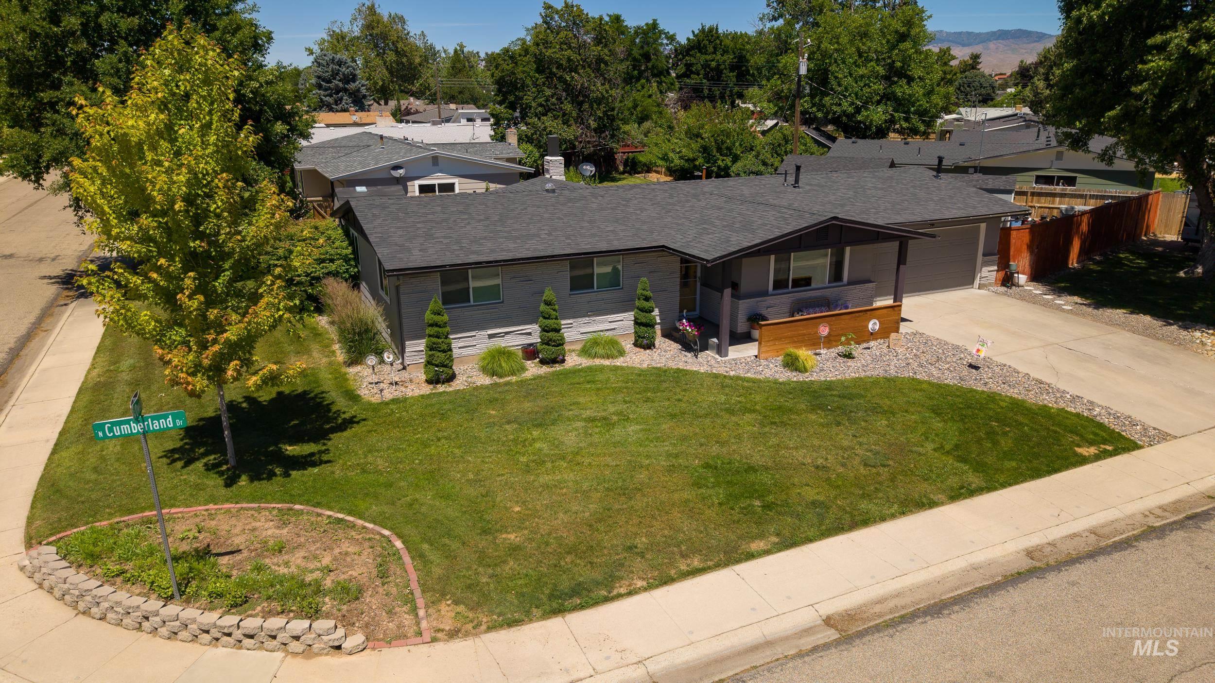 1205 N Cumberland Dr, Boise, Idaho 83704, 3 Bedrooms, 1.5 Bathrooms, Residential For Sale, Price $459,999,MLS 98990069