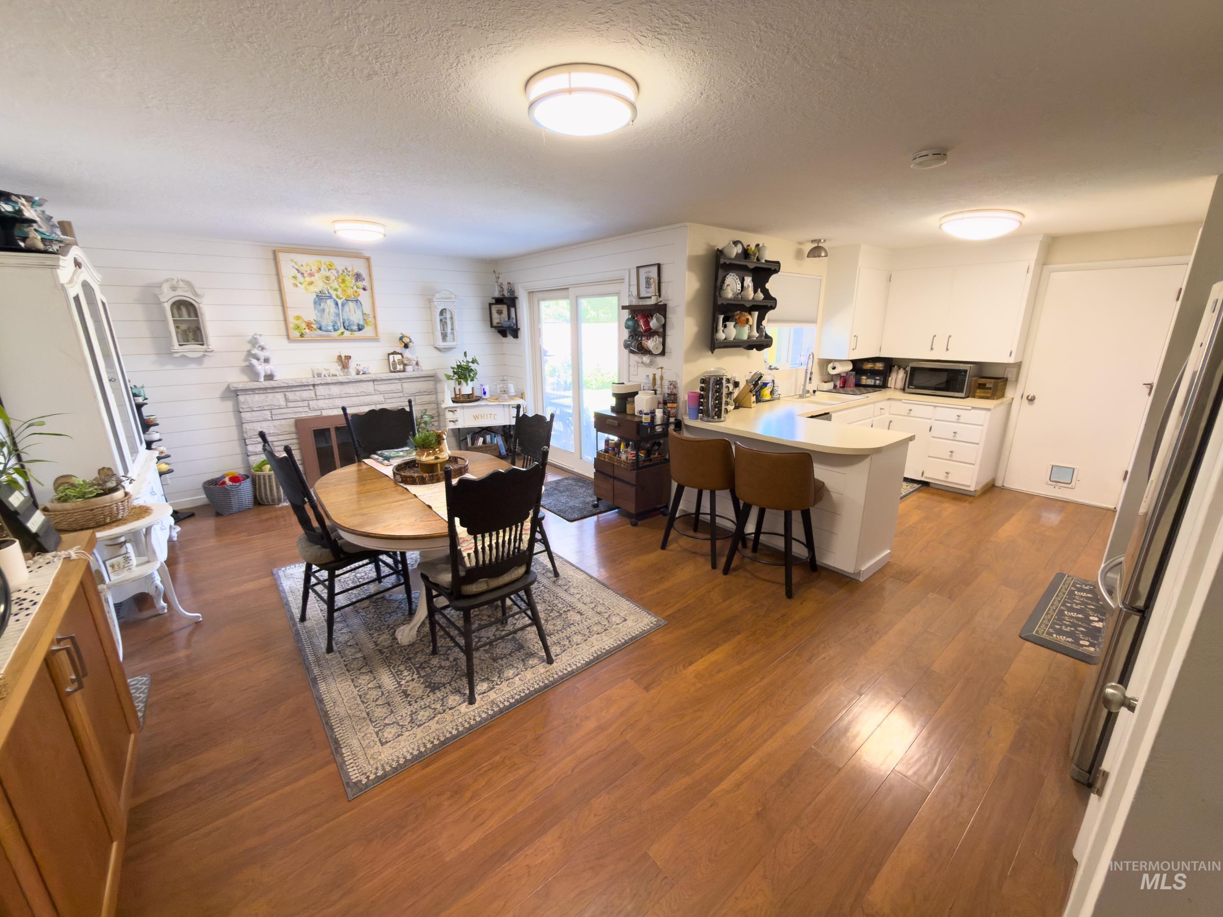 1205 N Cumberland Dr, Boise, Idaho 83704, 3 Bedrooms, 1.5 Bathrooms, Residential For Sale, Price $459,999,MLS 98990069