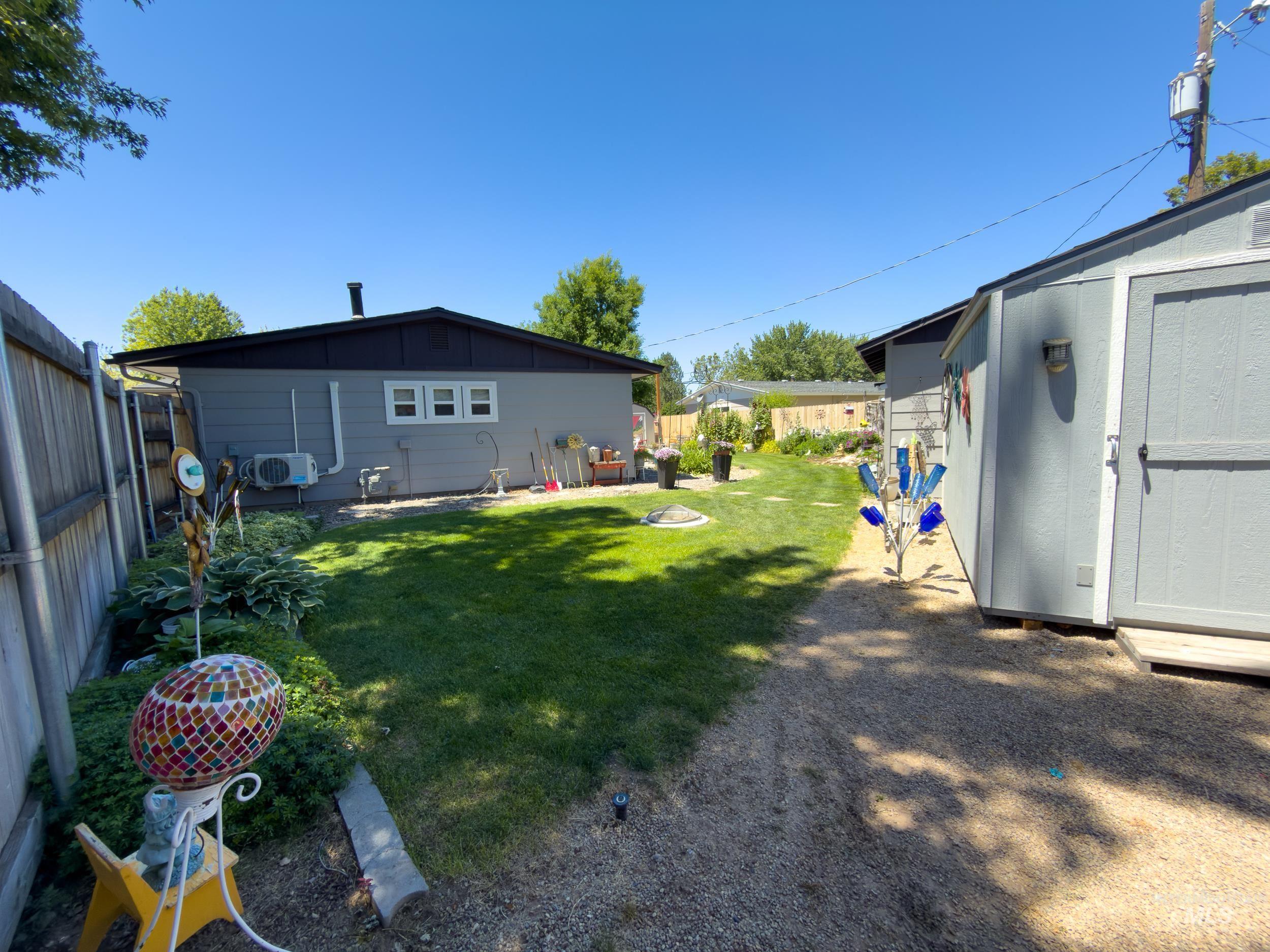 1205 N Cumberland Dr, Boise, Idaho 83704, 3 Bedrooms, 1.5 Bathrooms, Residential For Sale, Price $459,999,MLS 98990069