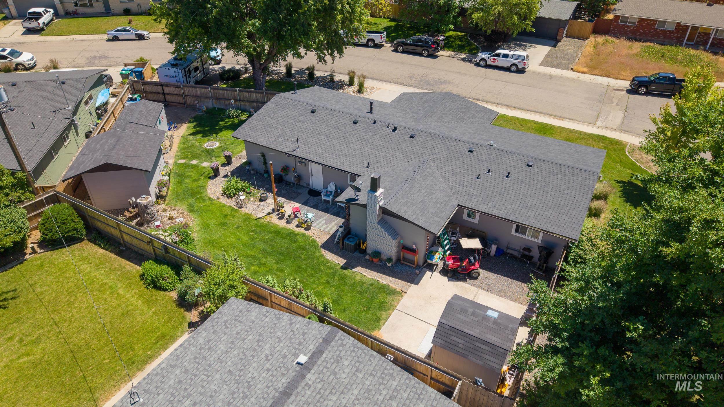 1205 N Cumberland Dr, Boise, Idaho 83704, 3 Bedrooms, 1.5 Bathrooms, Residential For Sale, Price $459,999,MLS 98990069
