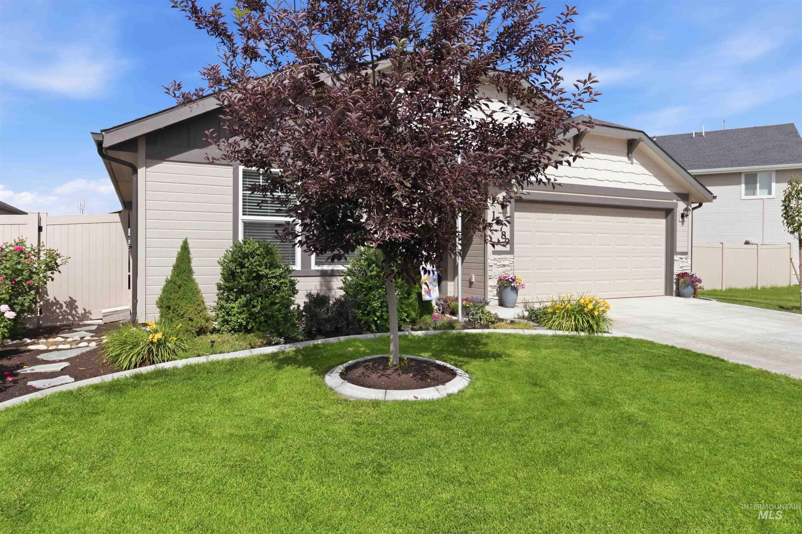 15789 N Limestone Way, Nampa, Idaho 83651, 3 Bedrooms, 2 Bathrooms, Residential For Sale, Price $445,000, 98990071