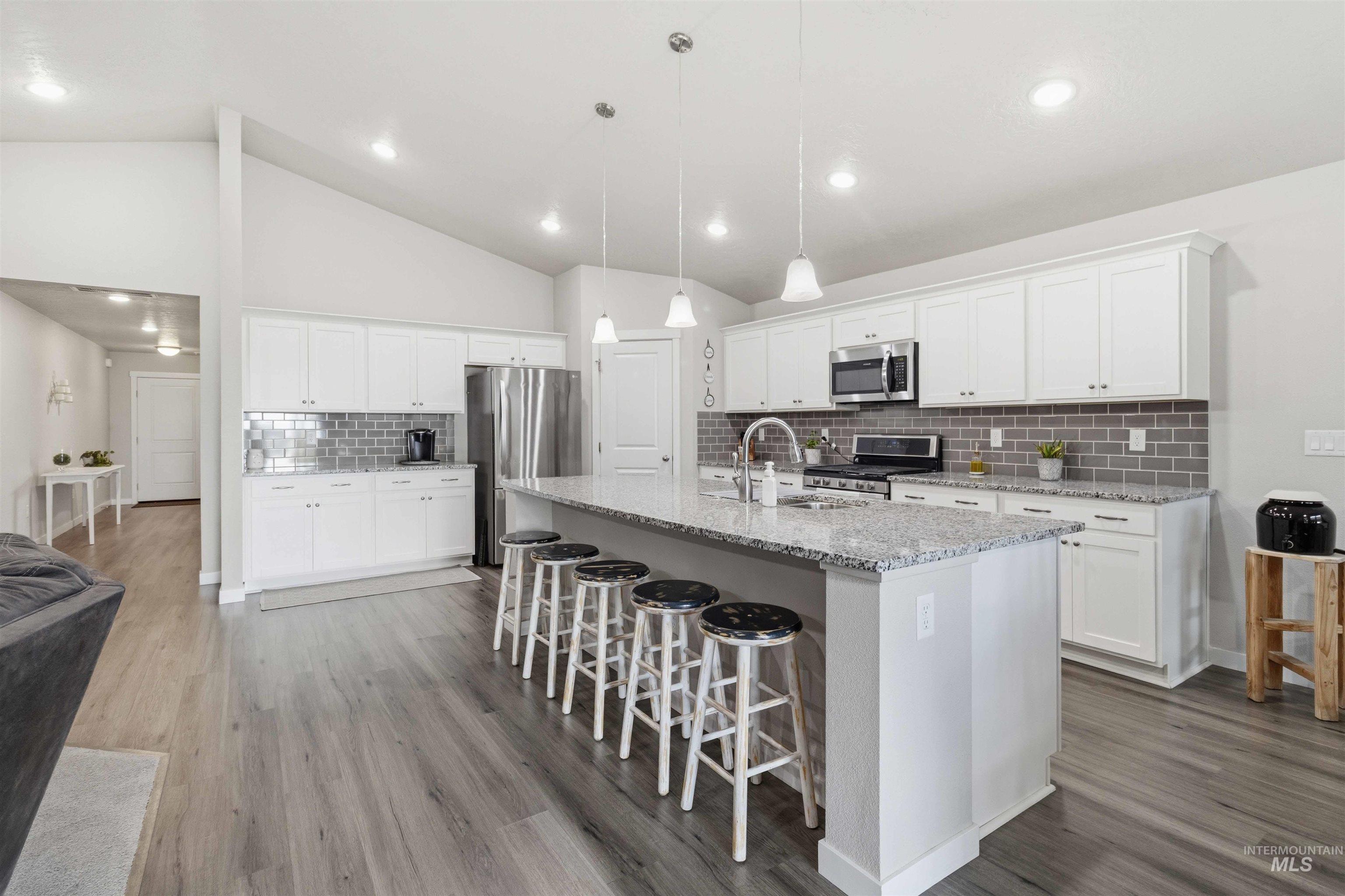 15789 N Limestone Way, Nampa, Idaho 83651, 3 Bedrooms, 2 Bathrooms, Residential For Sale, Price $445,000, 98990071