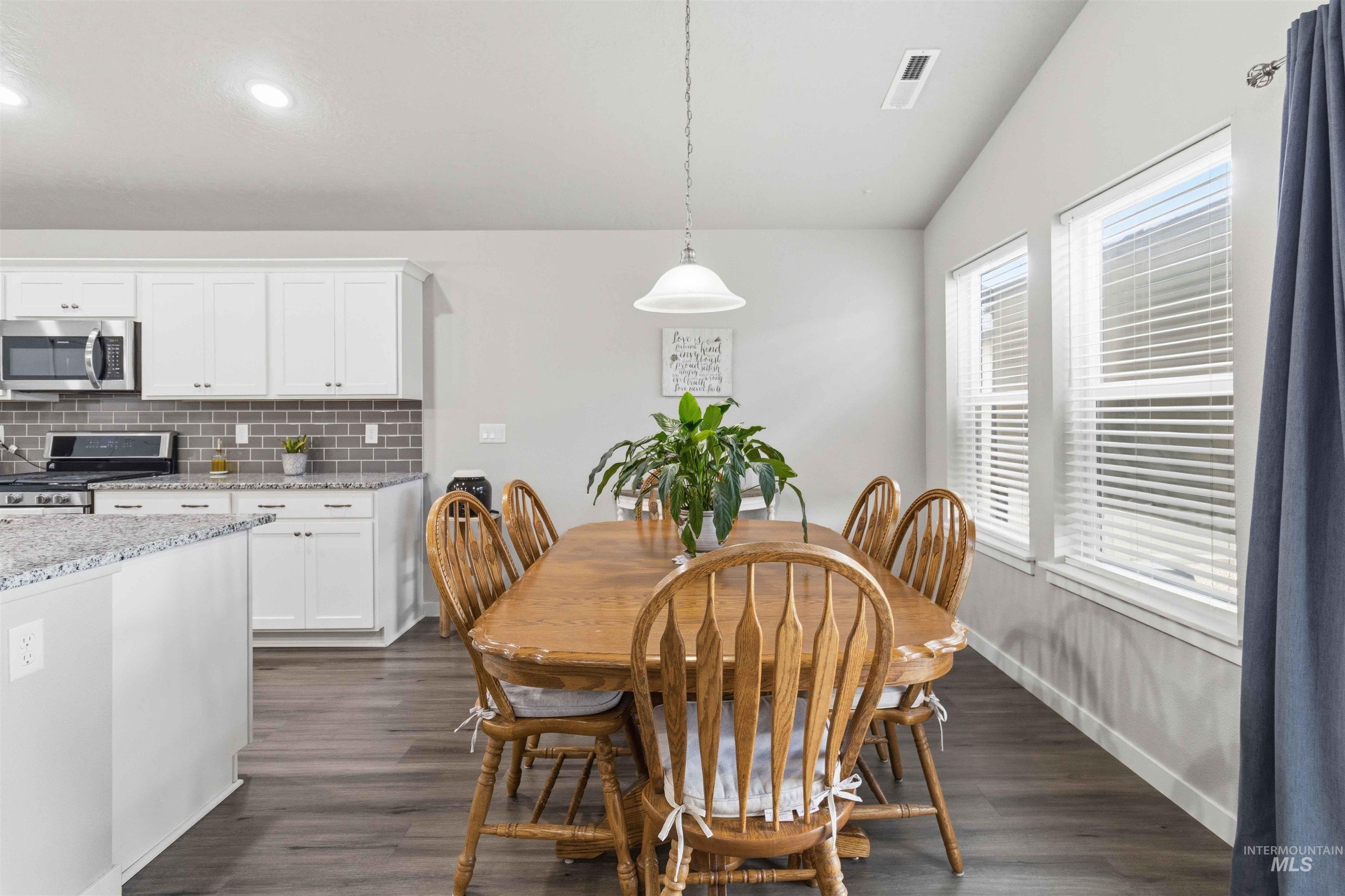 15789 N Limestone Way, Nampa, Idaho 83651, 3 Bedrooms, 2 Bathrooms, Residential For Sale, Price $445,000, 98990071