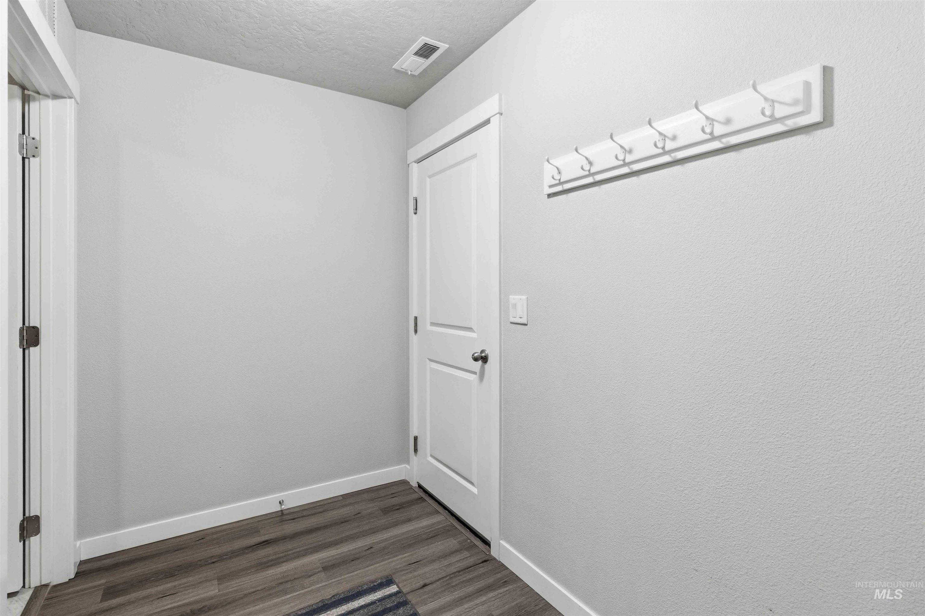 15789 N Limestone Way, Nampa, Idaho 83651, 3 Bedrooms, 2 Bathrooms, Residential For Sale, Price $445,000, 98990071