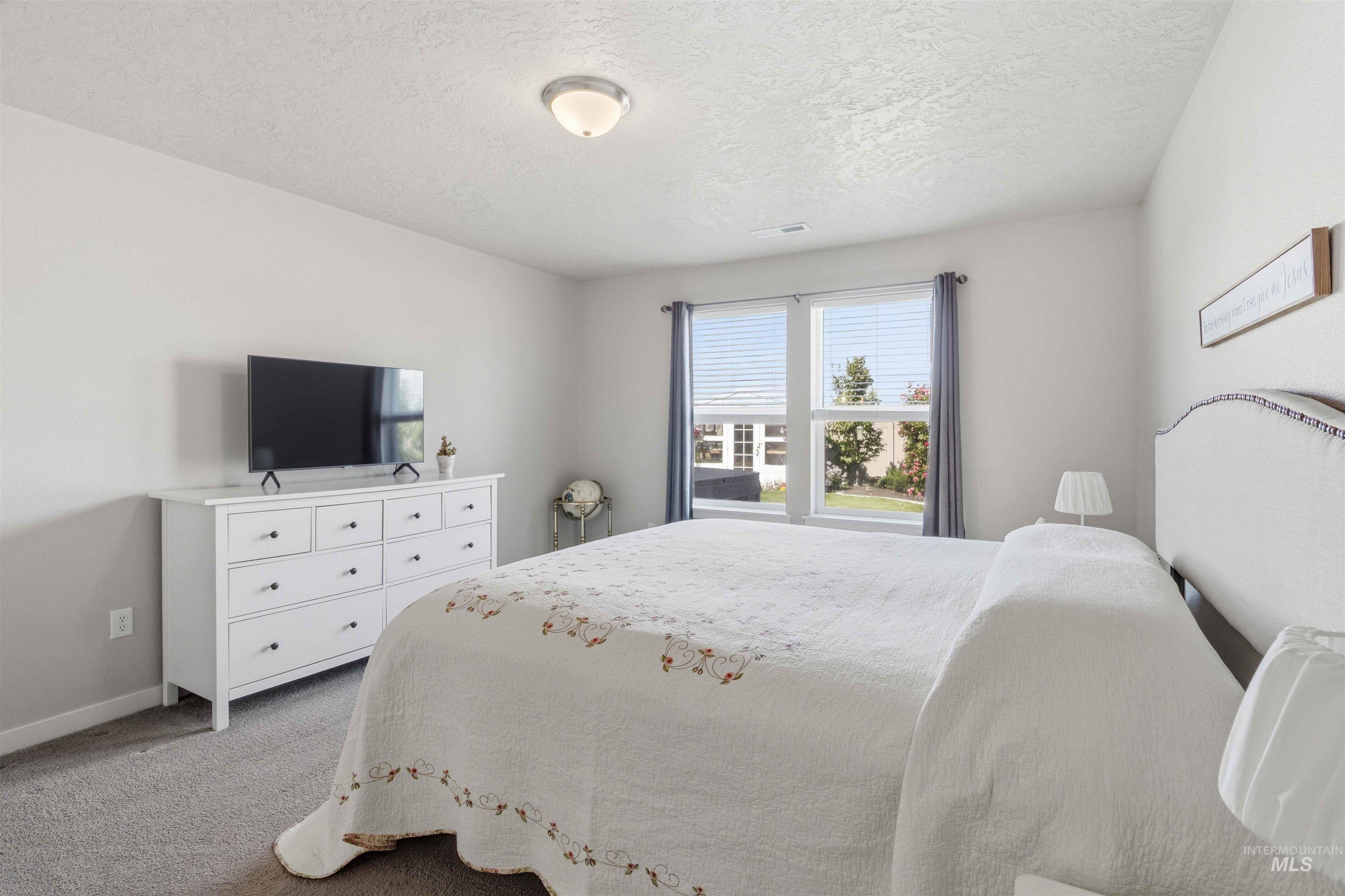 15789 N Limestone Way, Nampa, Idaho 83651, 3 Bedrooms, 2 Bathrooms, Residential For Sale, Price $445,000, 98990071