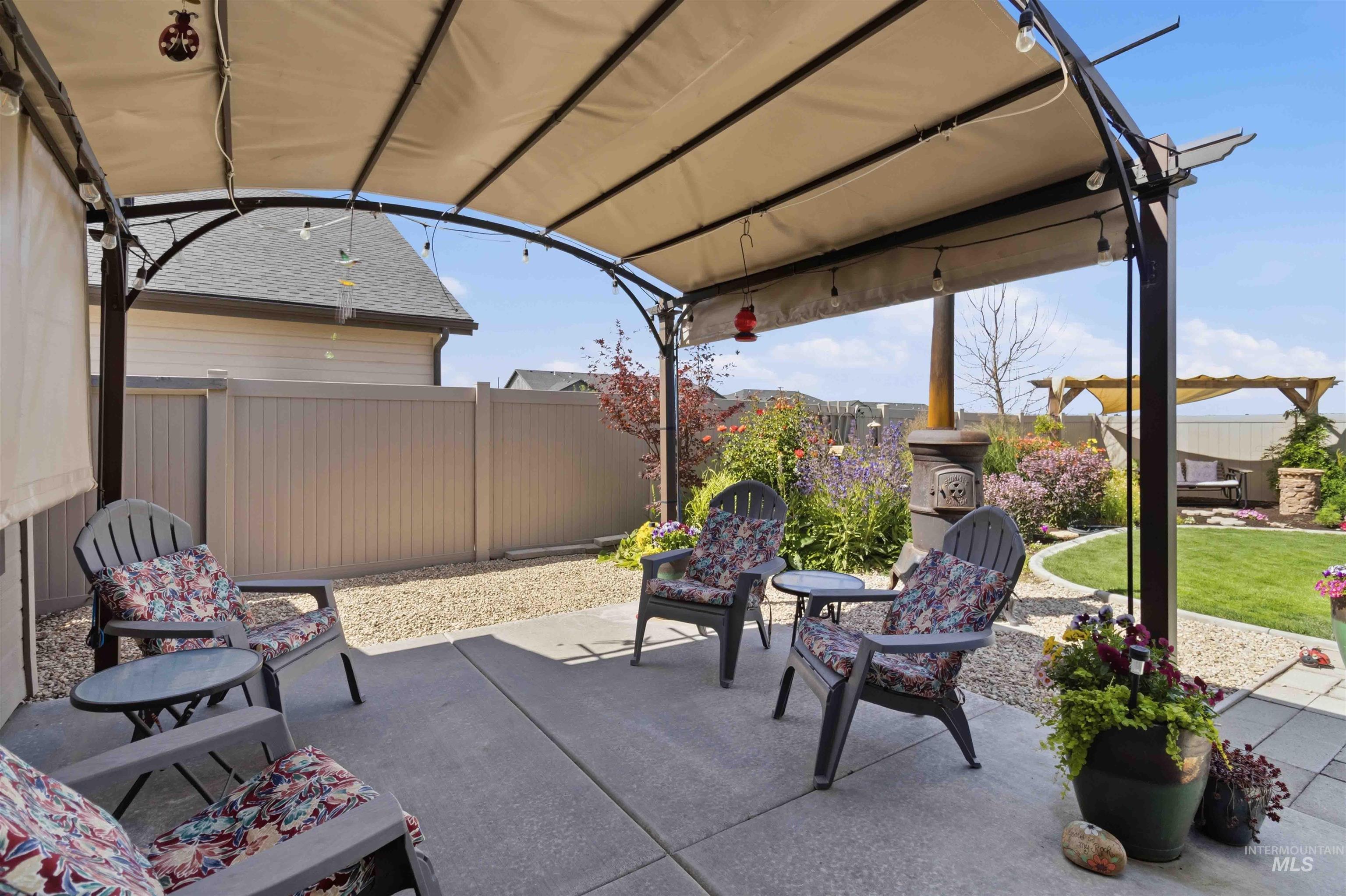 15789 N Limestone Way, Nampa, Idaho 83651, 3 Bedrooms, 2 Bathrooms, Residential For Sale, Price $445,000, 98990071