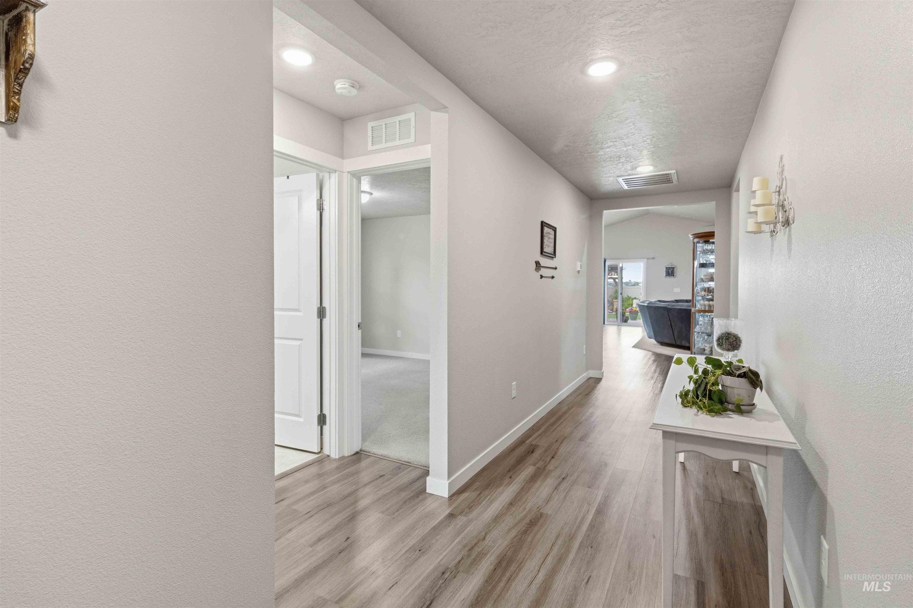 15789 N Limestone Way, Nampa, Idaho 83651, 3 Bedrooms, 2 Bathrooms, Residential For Sale, Price $445,000, 98990071
