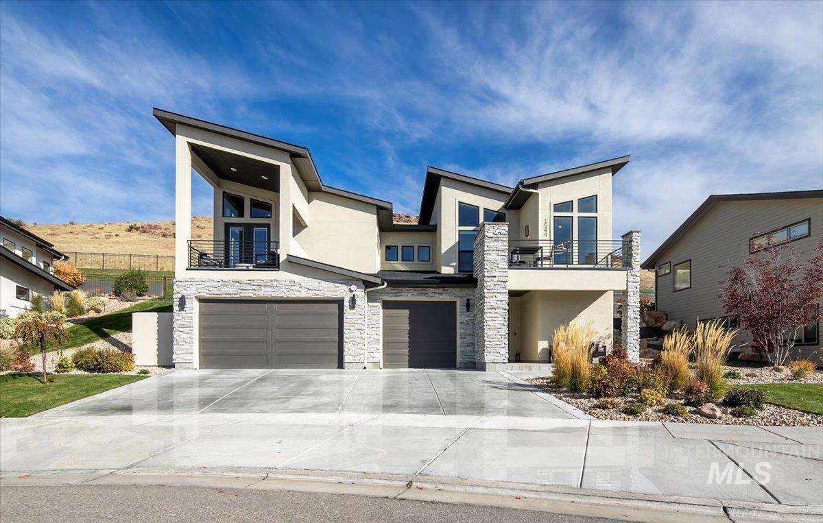 1544 S Trent Point Way, Boise, Idaho 83712, 3 Bedrooms, 2.5 Bathrooms, Residential For Sale, Price $1,299,000,MLS 98990073