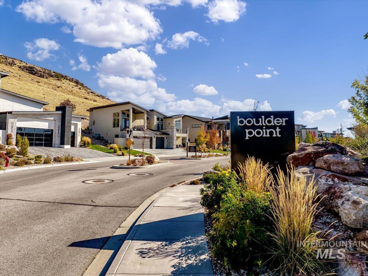 1544 S Trent Point Way, Boise, Idaho 83712, 3 Bedrooms, 2.5 Bathrooms, Residential For Sale, Price $1,299,000,MLS 98990073