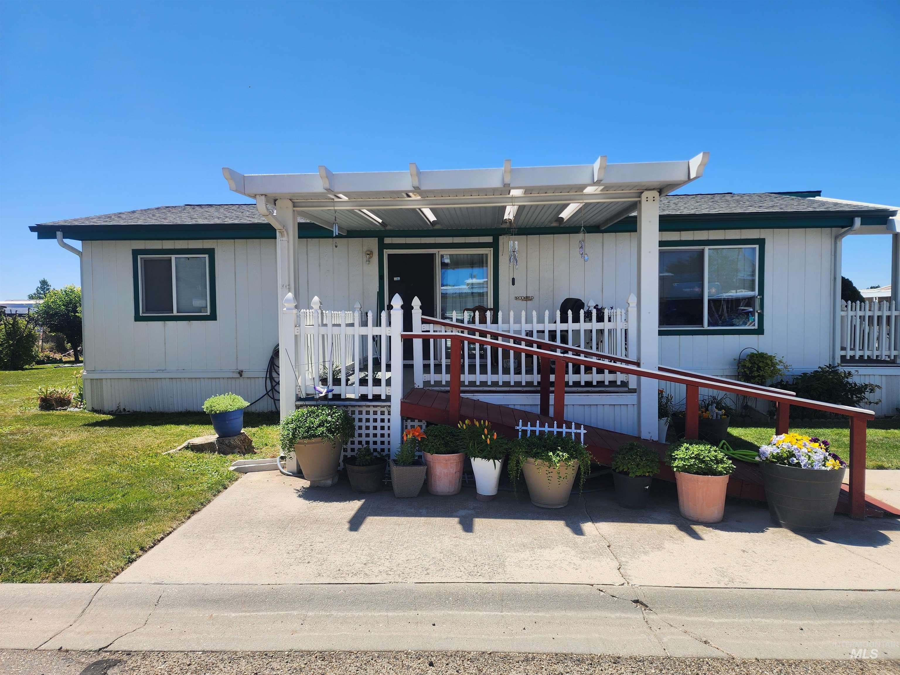 1715 W Flamingo Sp 22, Nampa, Idaho 83651, 3 Bedrooms, 2 Bathrooms, Residential For Sale, Price $140,000, 98990074