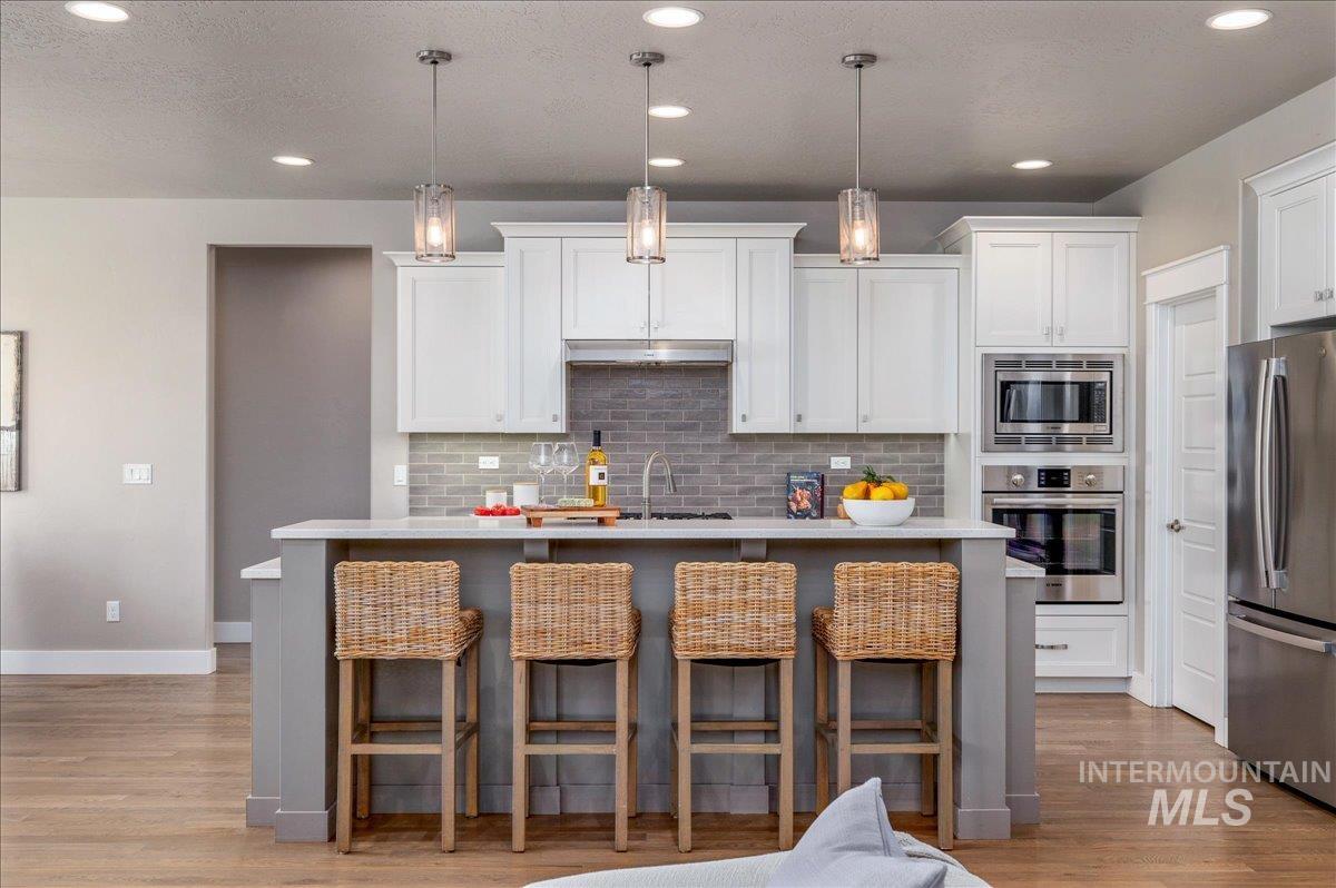 3904 W Farm View Dr, Boise, Idaho 83714, 3 Bedrooms, 3.5 Bathrooms, Residential For Sale, Price $1,075,000,MLS 98990076