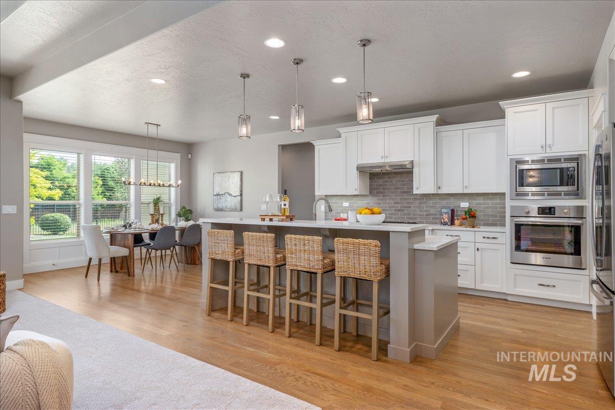 3904 W Farm View Dr, Boise, Idaho 83714, 3 Bedrooms, 3.5 Bathrooms, Residential For Sale, Price $1,075,000,MLS 98990076