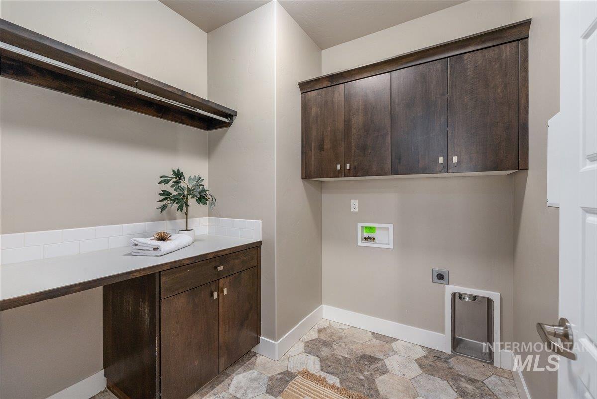 3904 W Farm View Dr, Boise, Idaho 83714, 3 Bedrooms, 3.5 Bathrooms, Residential For Sale, Price $1,075,000,MLS 98990076