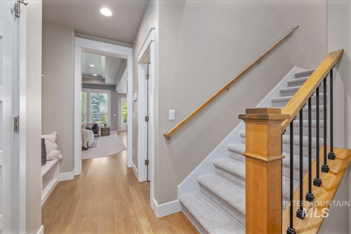 3904 W Farm View Dr, Boise, Idaho 83714, 3 Bedrooms, 3.5 Bathrooms, Residential For Sale, Price $1,075,000,MLS 98990076