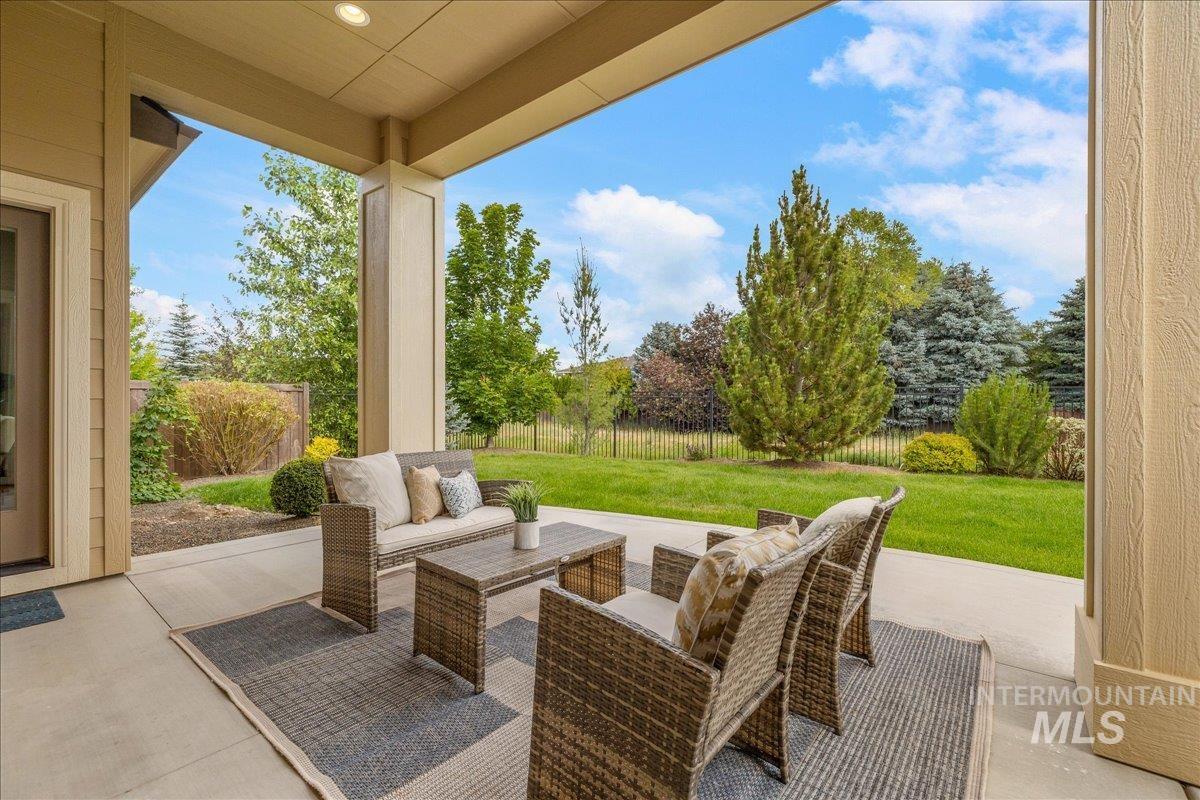 3904 W Farm View Dr, Boise, Idaho 83714, 3 Bedrooms, 3.5 Bathrooms, Residential For Sale, Price $1,075,000,MLS 98990076